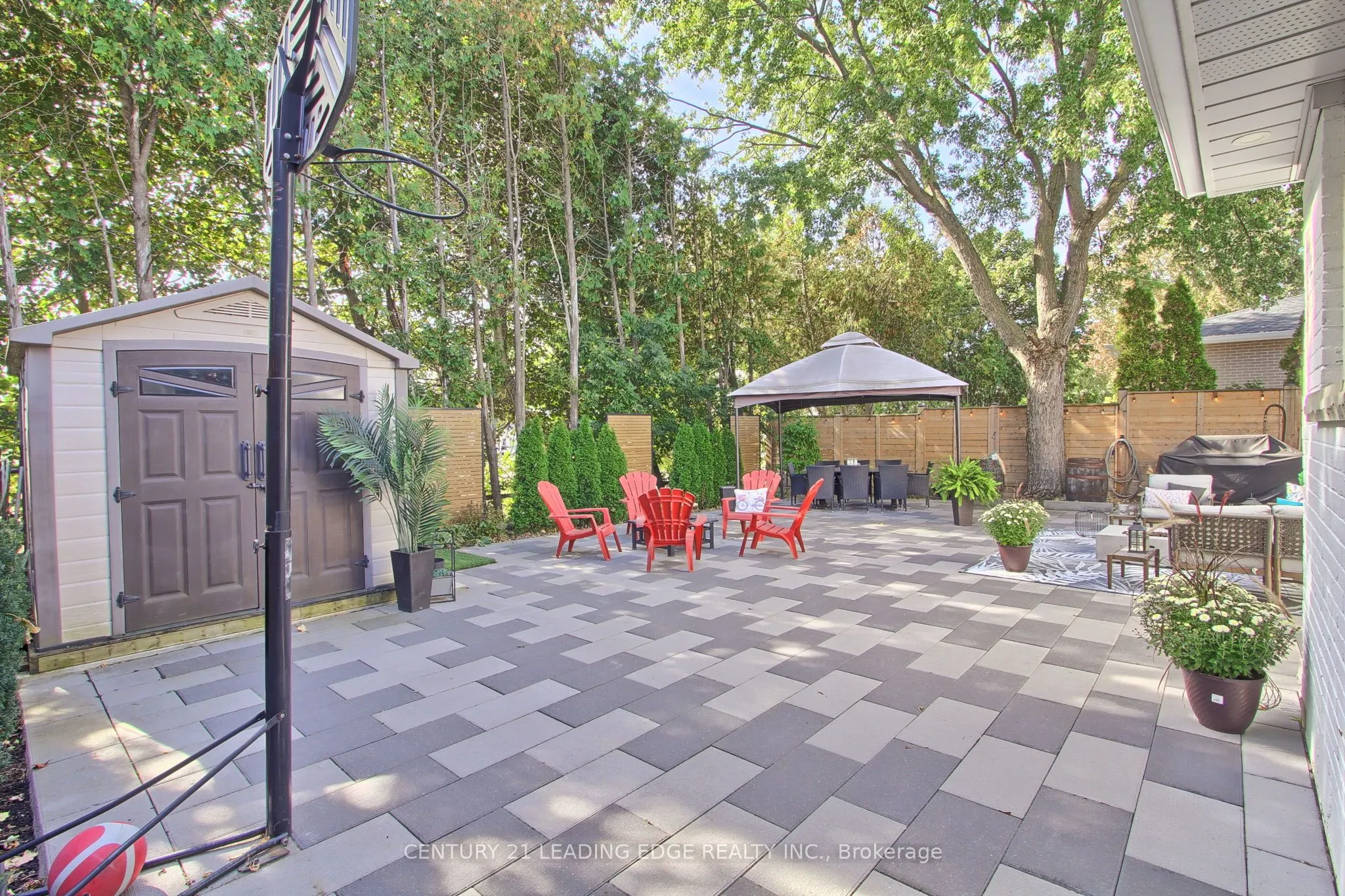 592 Rupert Avenue