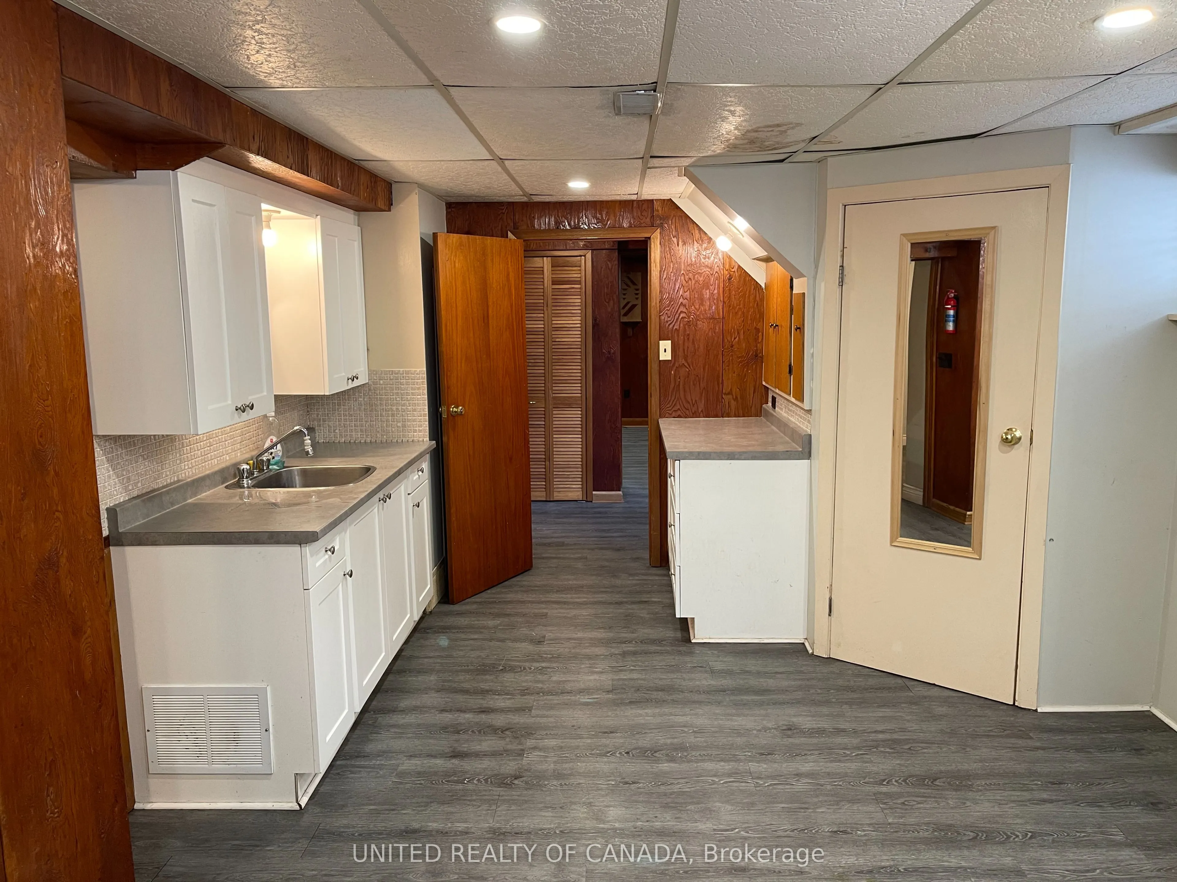 42 Lundy's Lane, #Basement