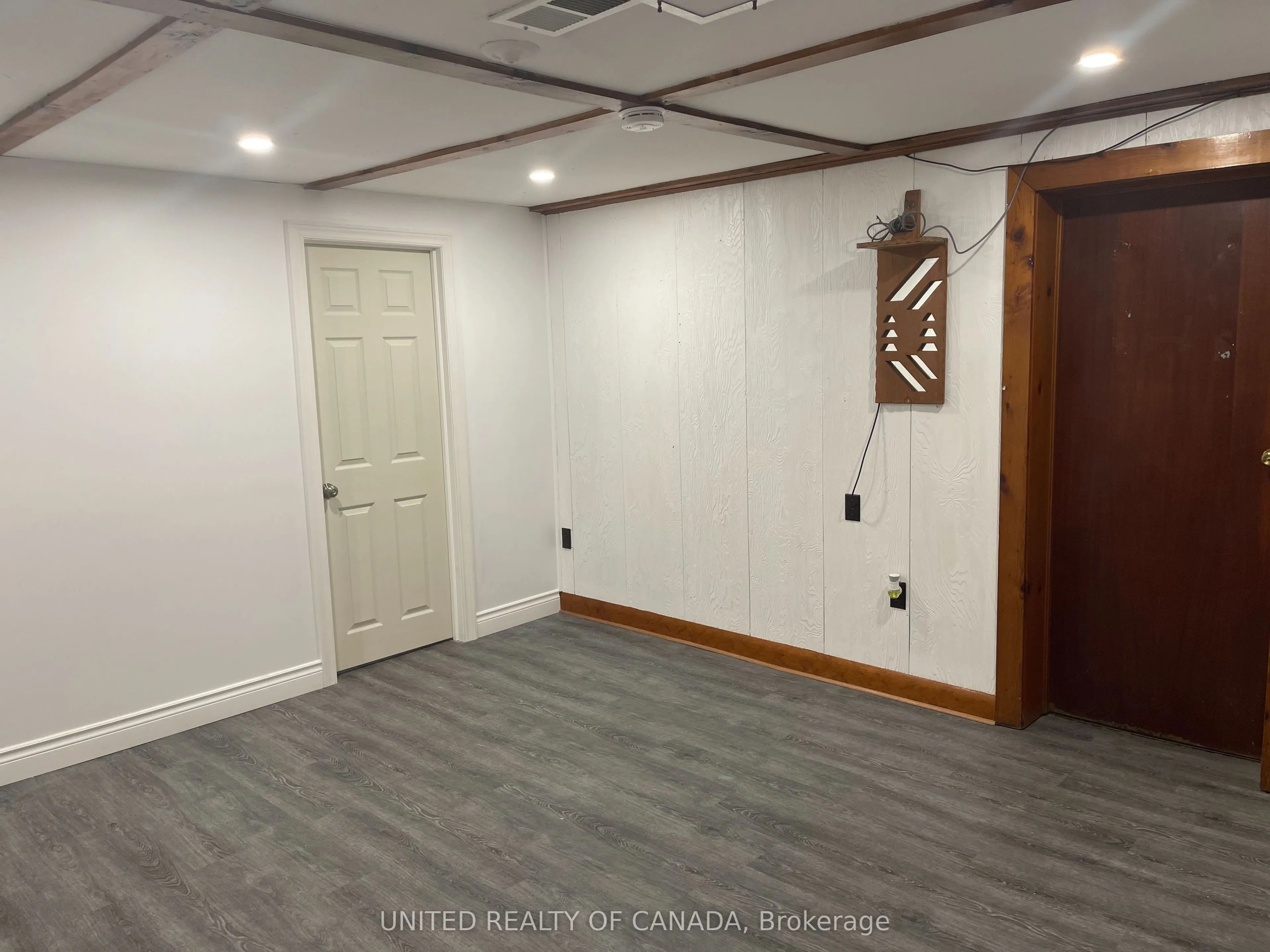 42 Lundy's Lane, #Basement