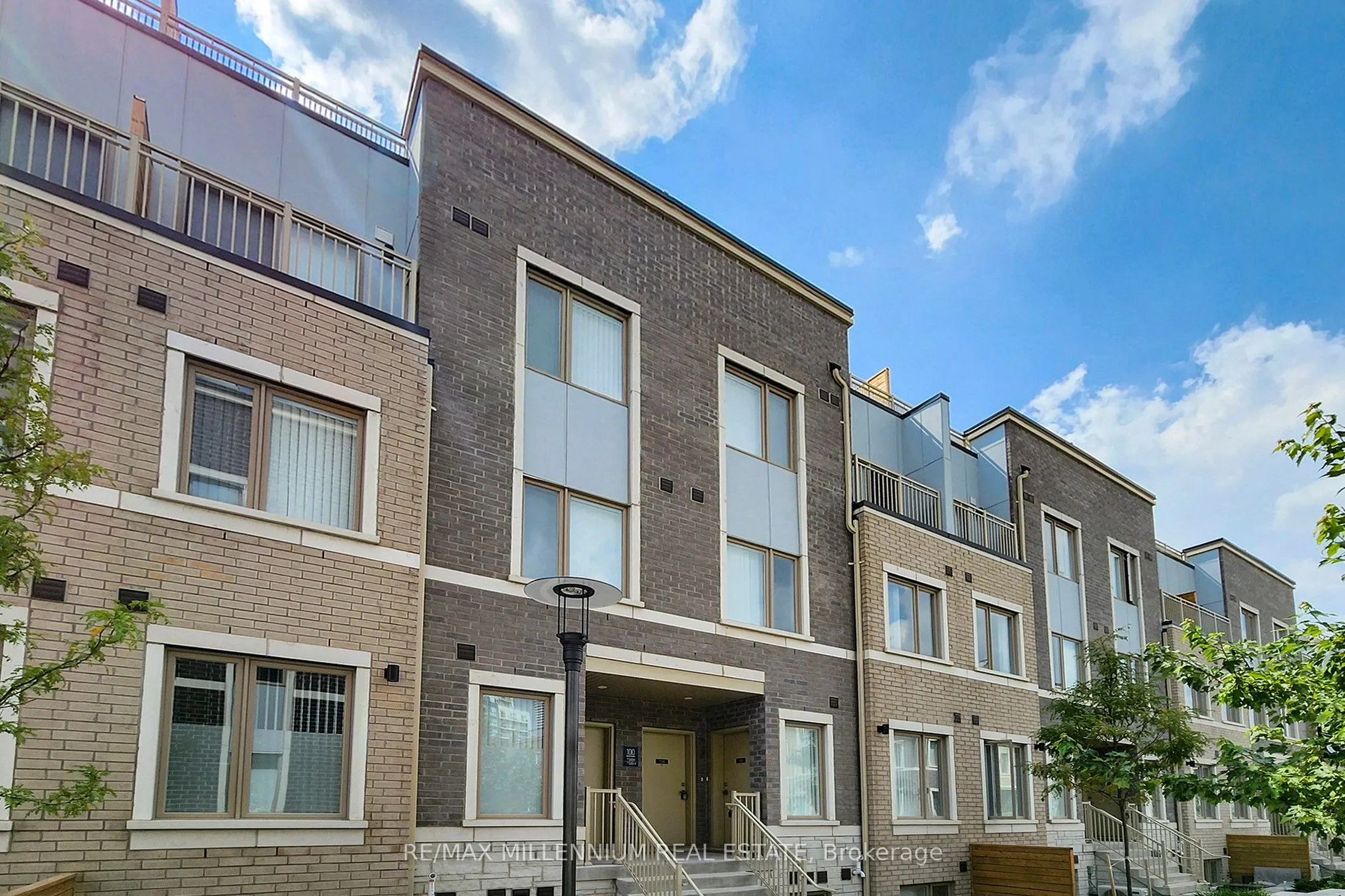 100 Honeycrisp Crescent, #TH 350