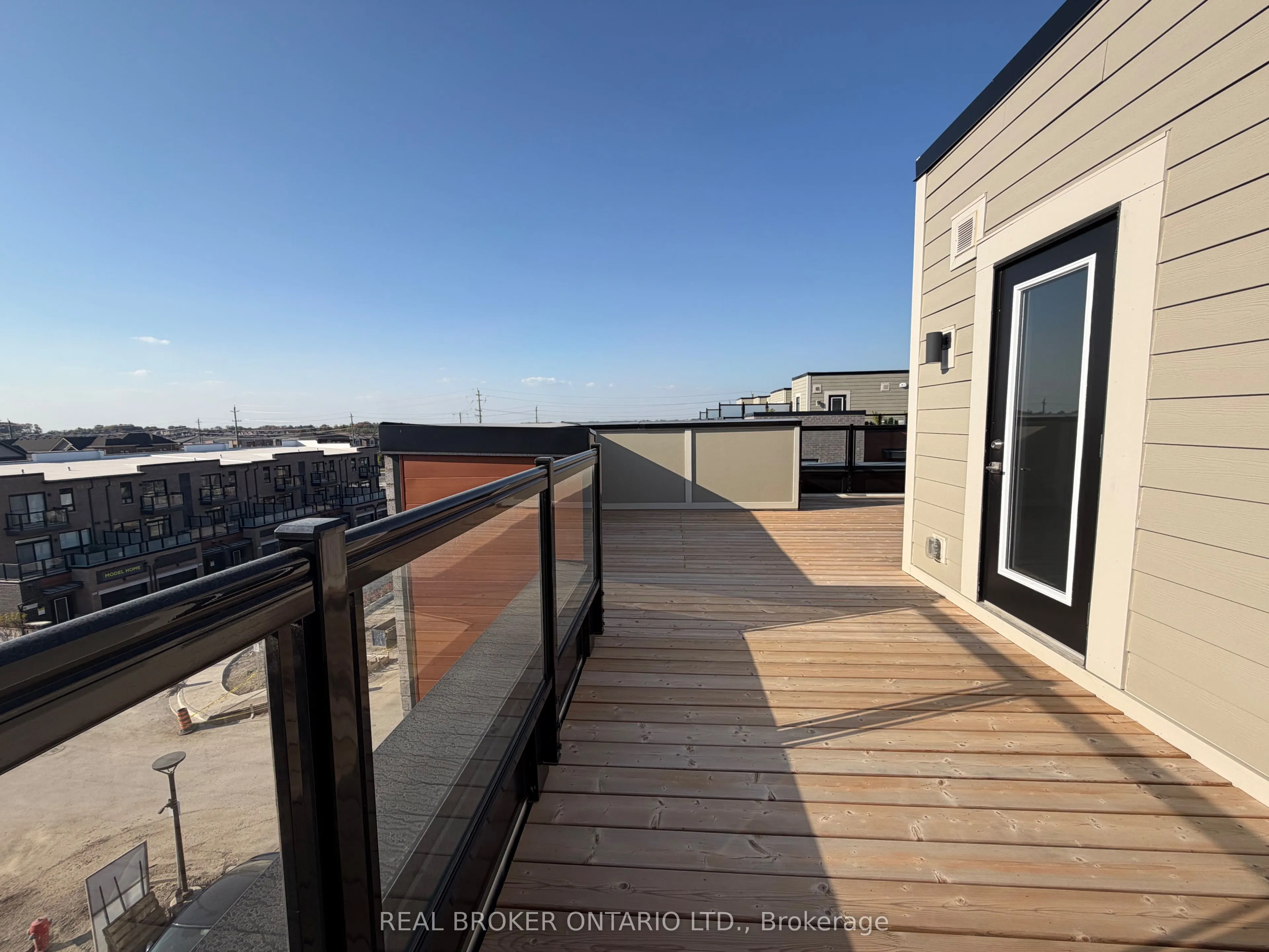 26 Lytham Green Circle, #17