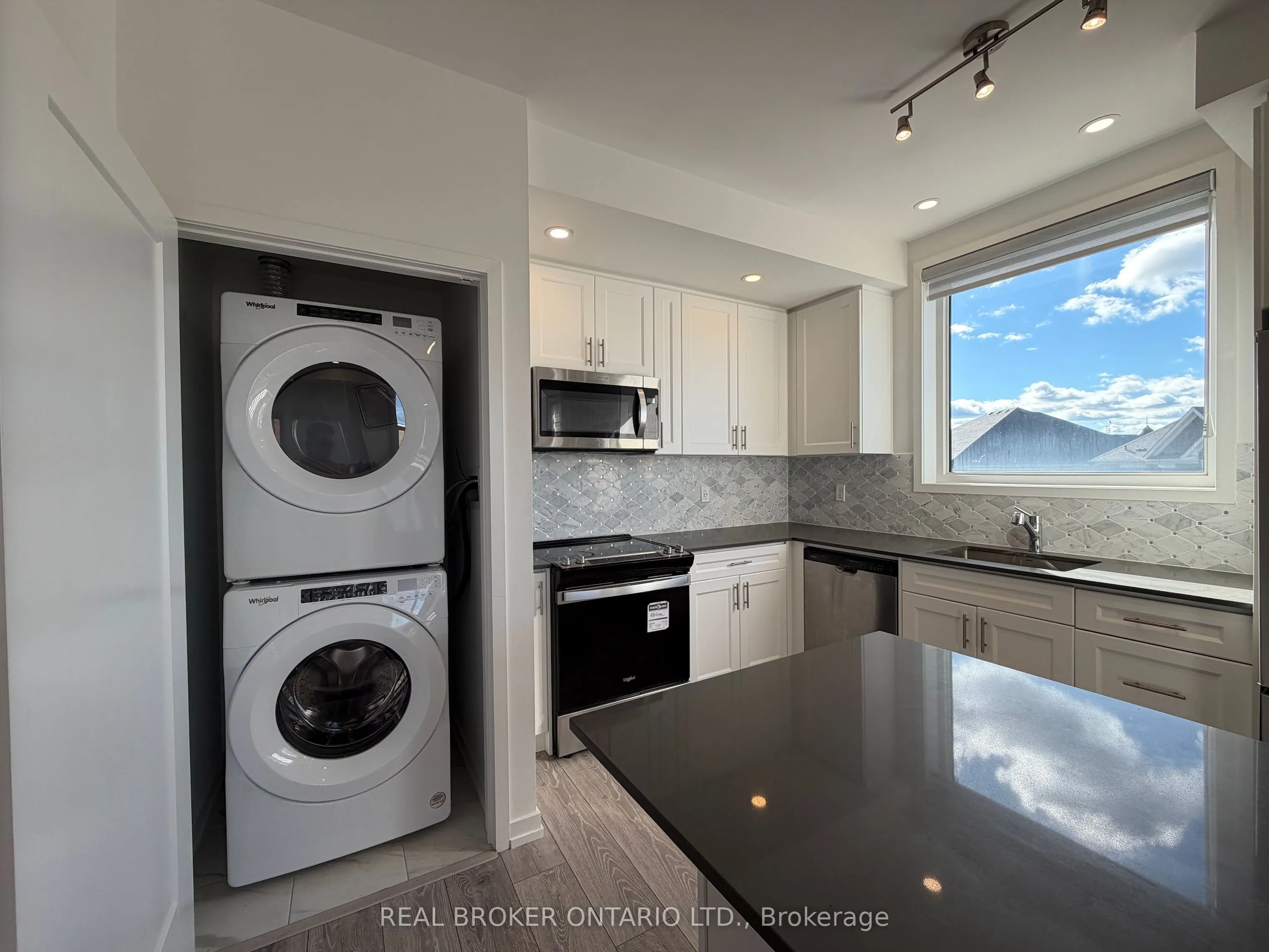 26 Lytham Green Circle, #17