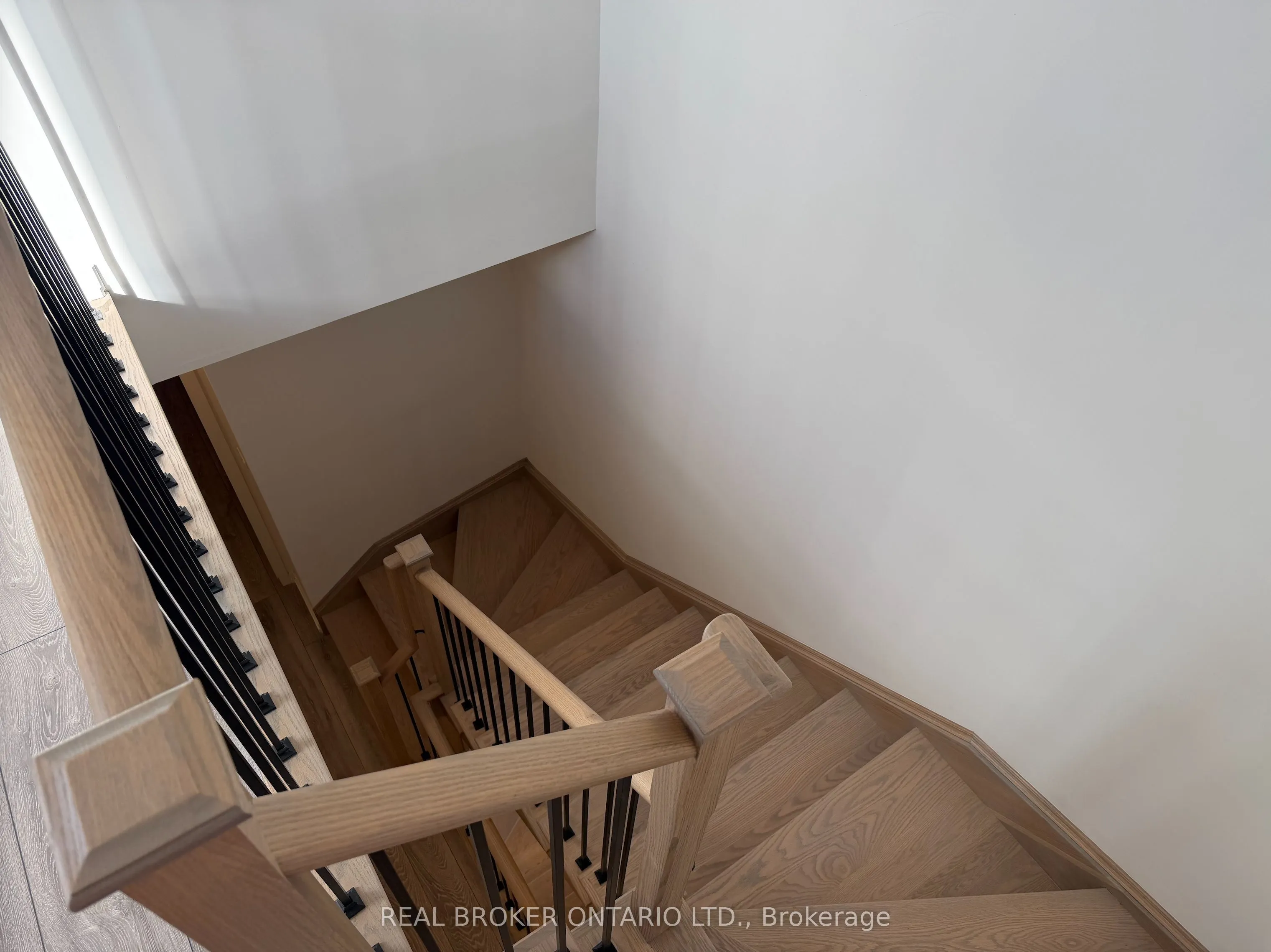 26 Lytham Green Circle, #17