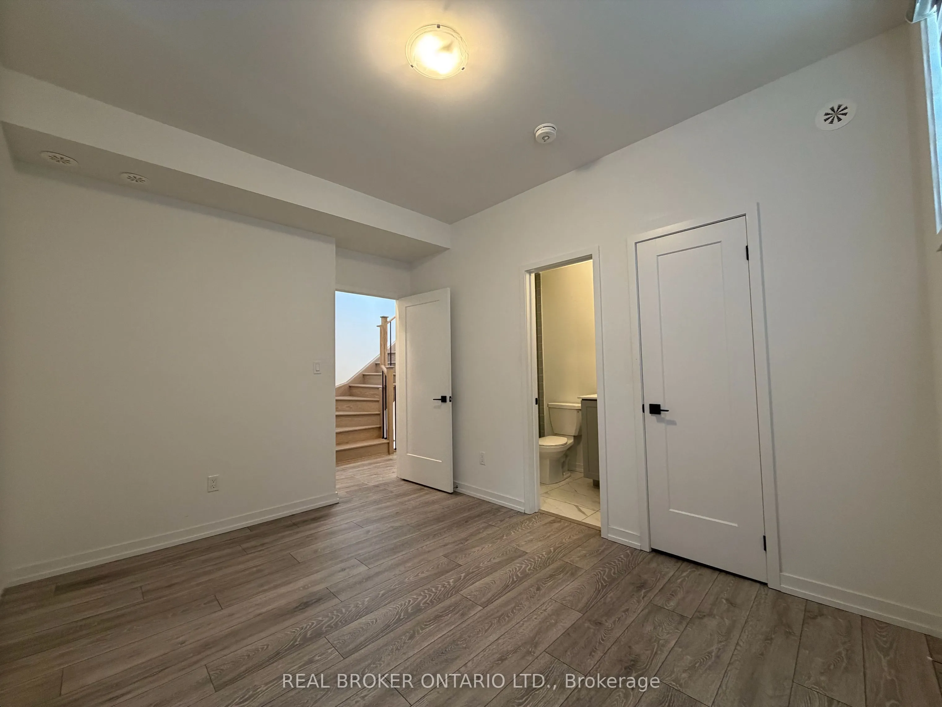 26 Lytham Green Circle, #17