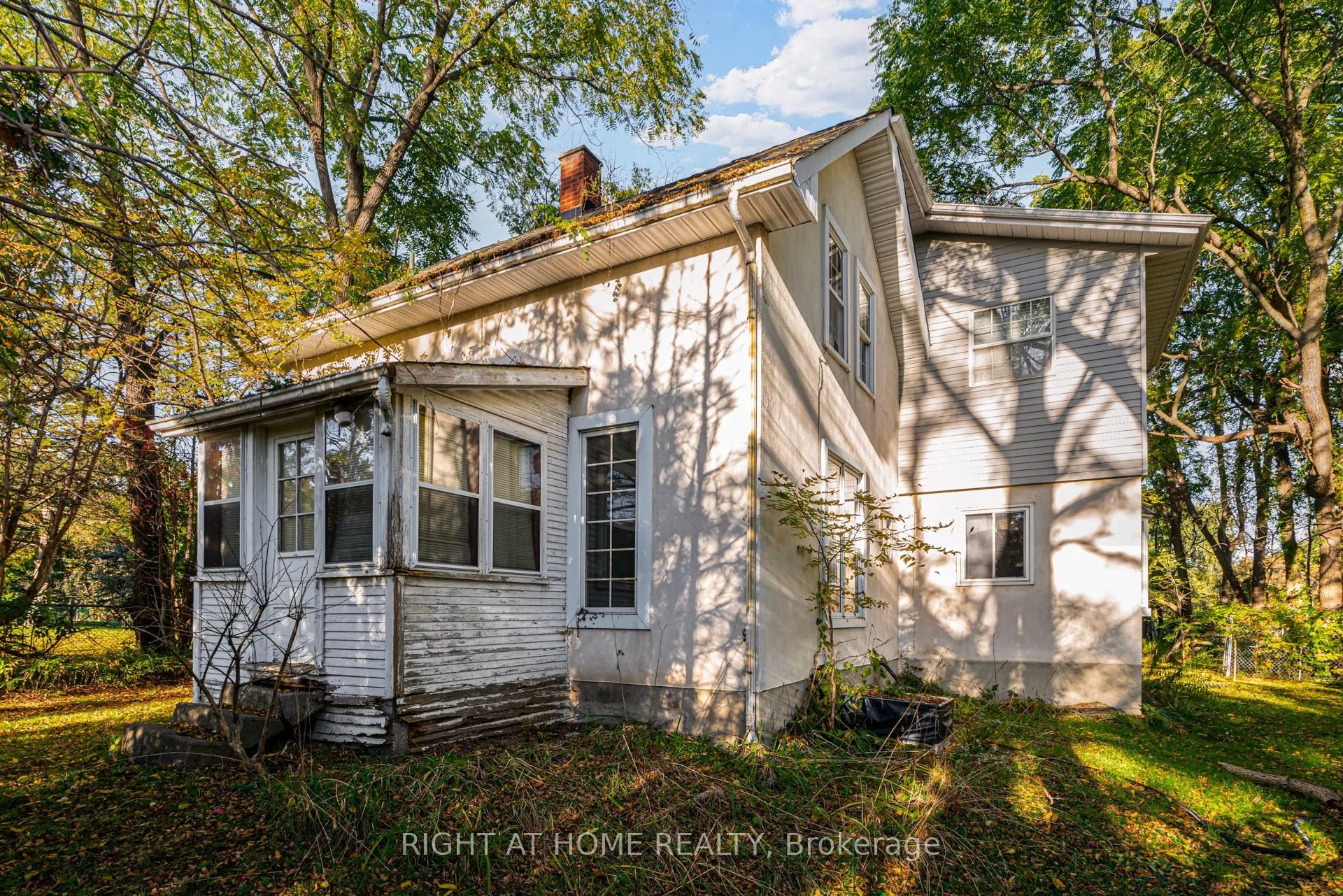 315 Main Street N