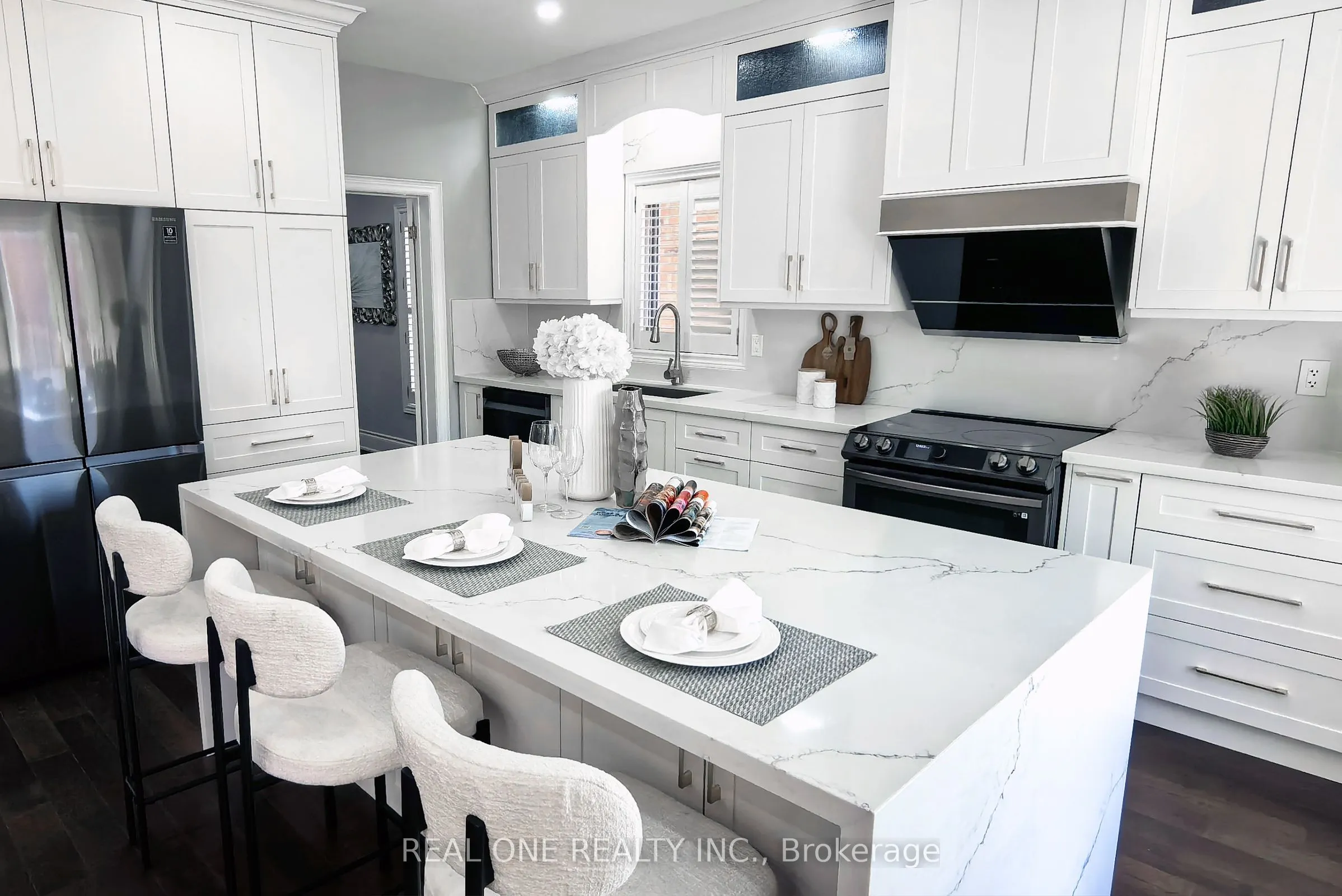 72 Cassandra Crescent