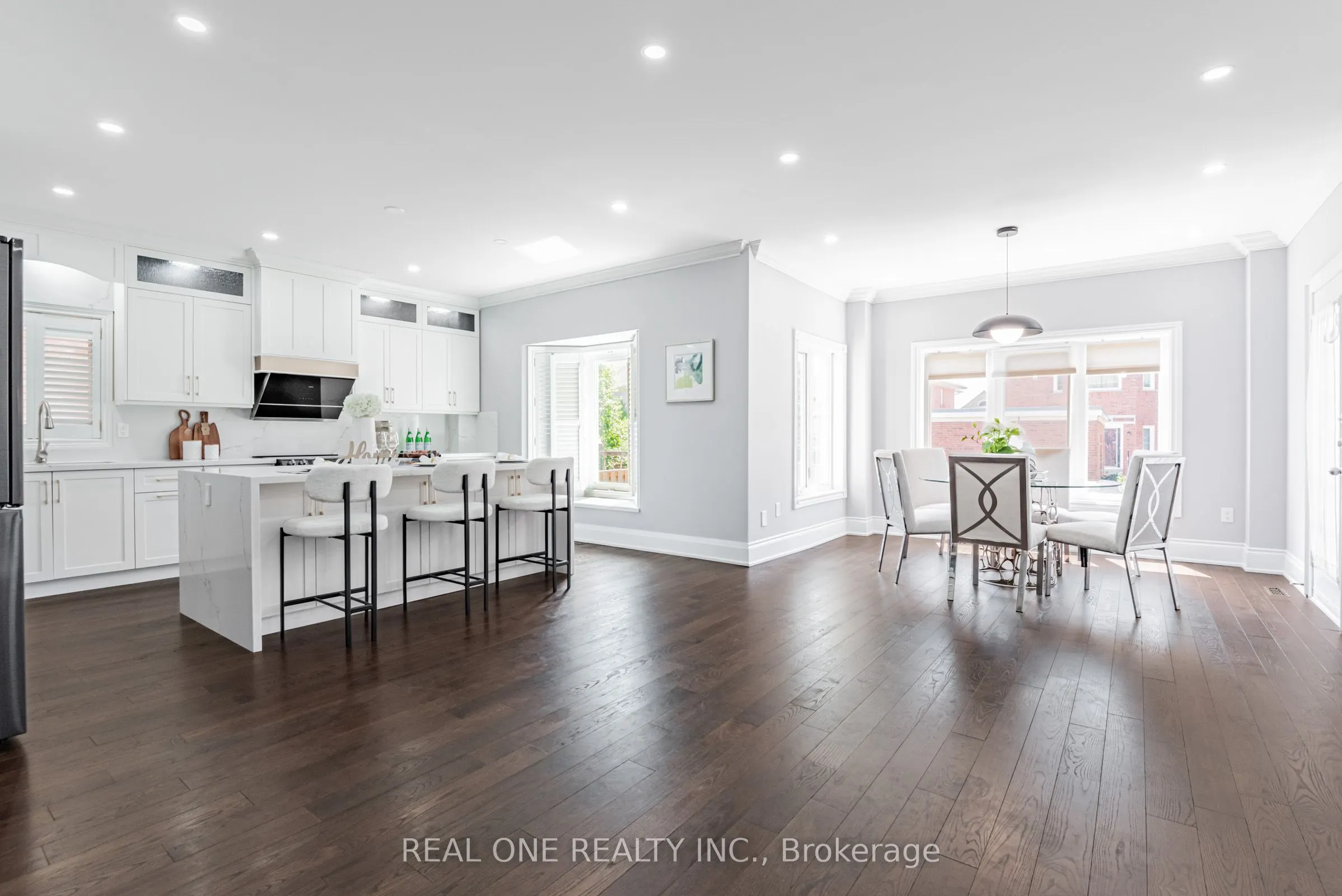 72 Cassandra Crescent