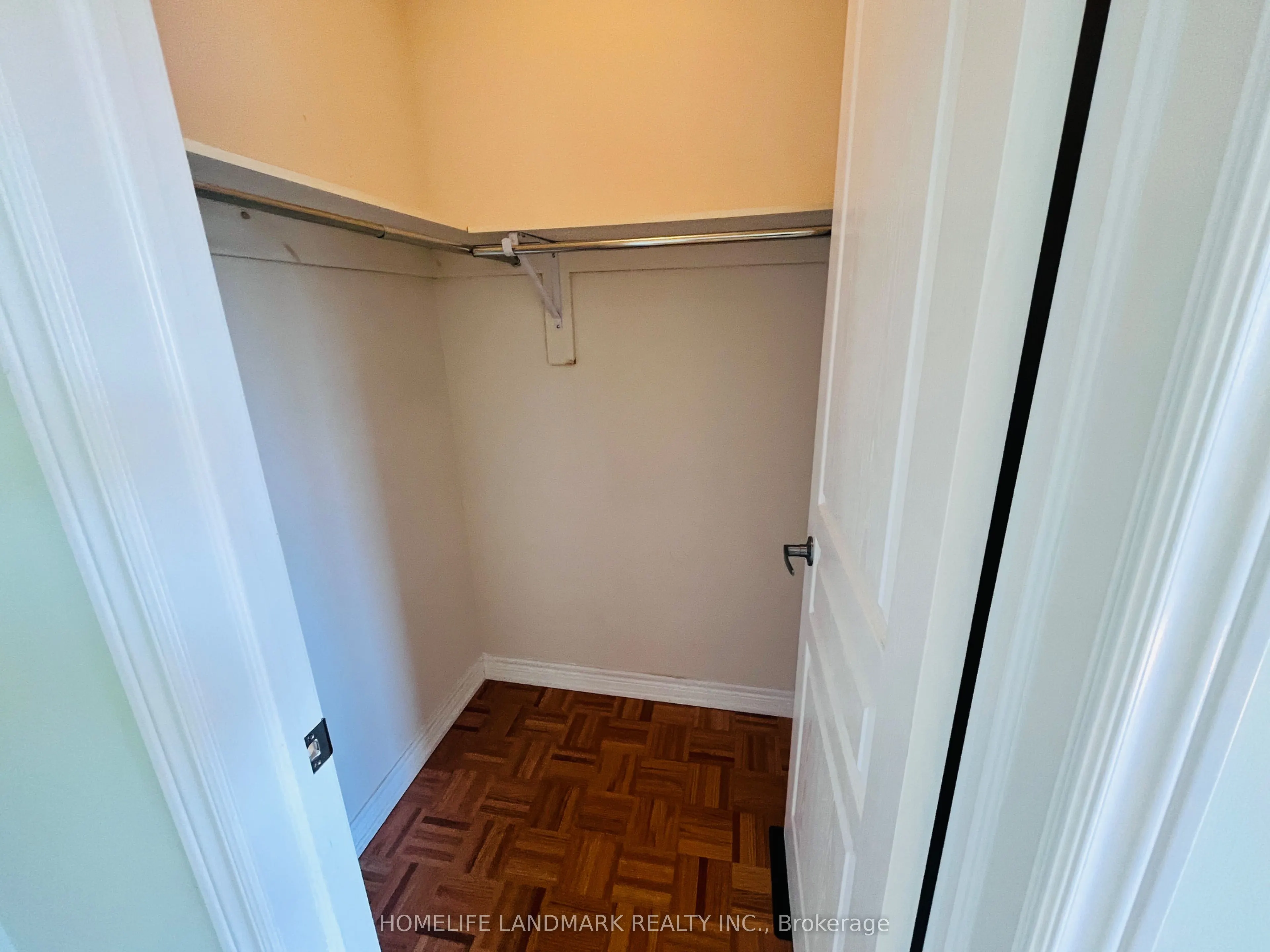 27 Thistle Avenue