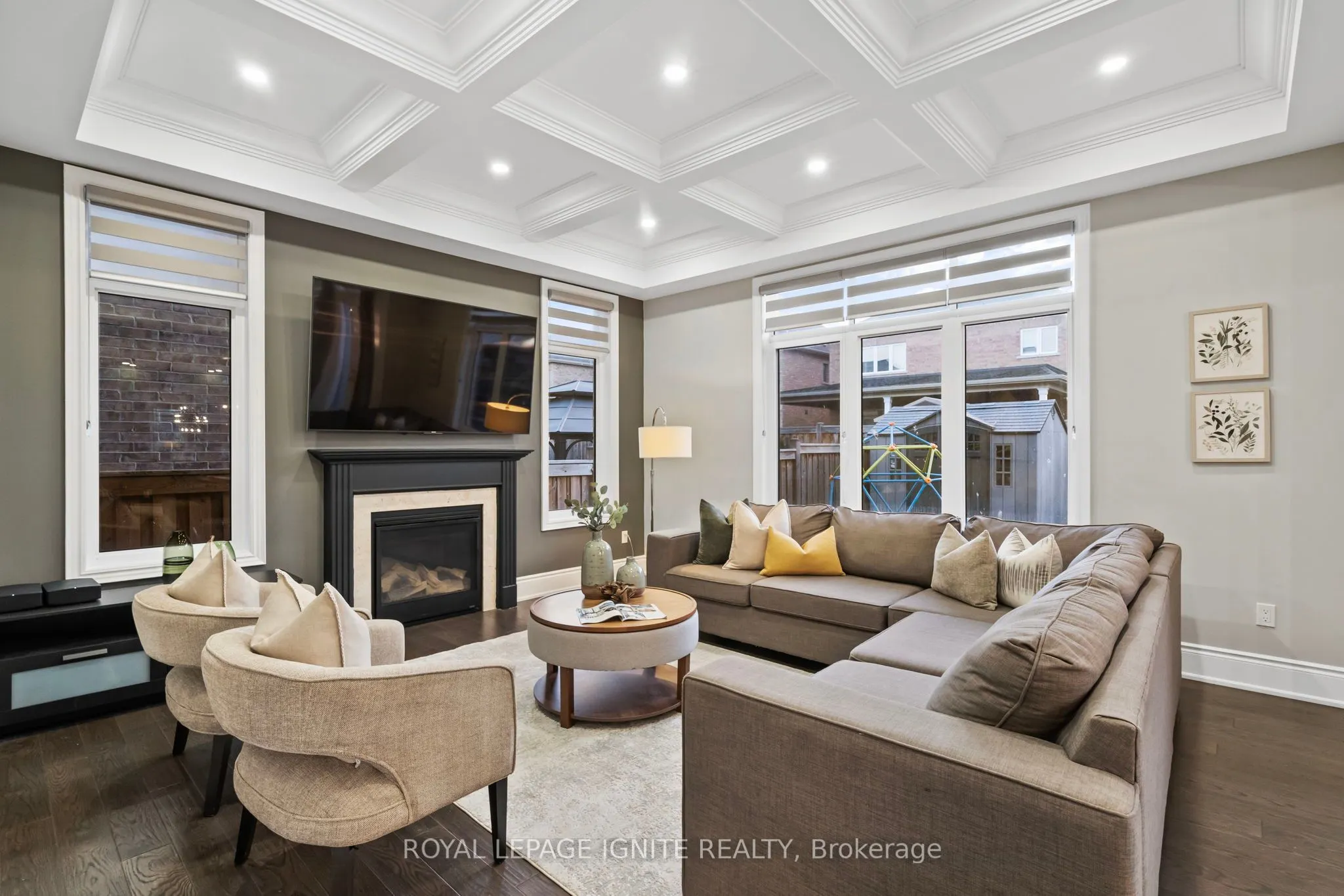 32 Lewis Avenue