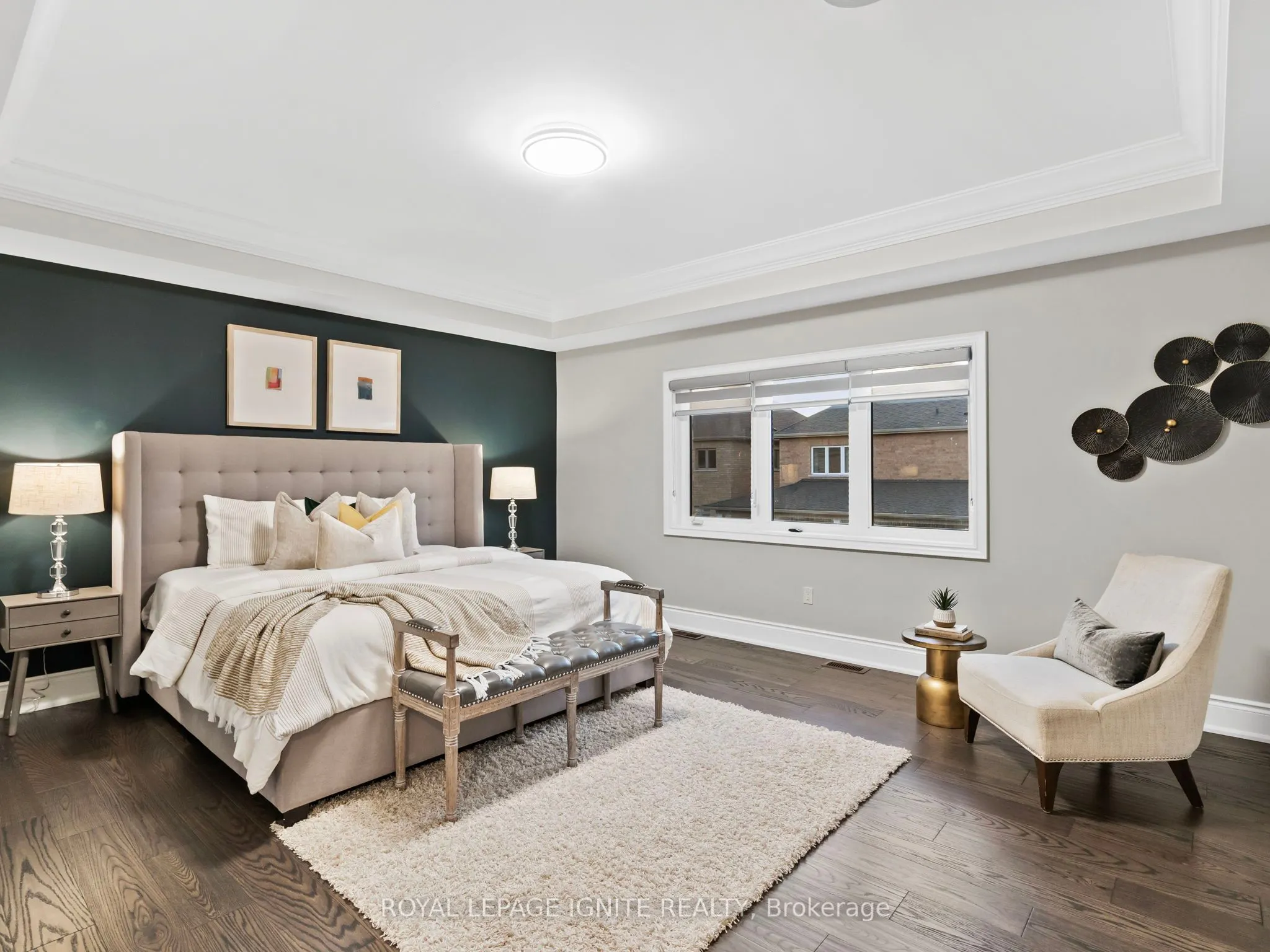 32 Lewis Avenue