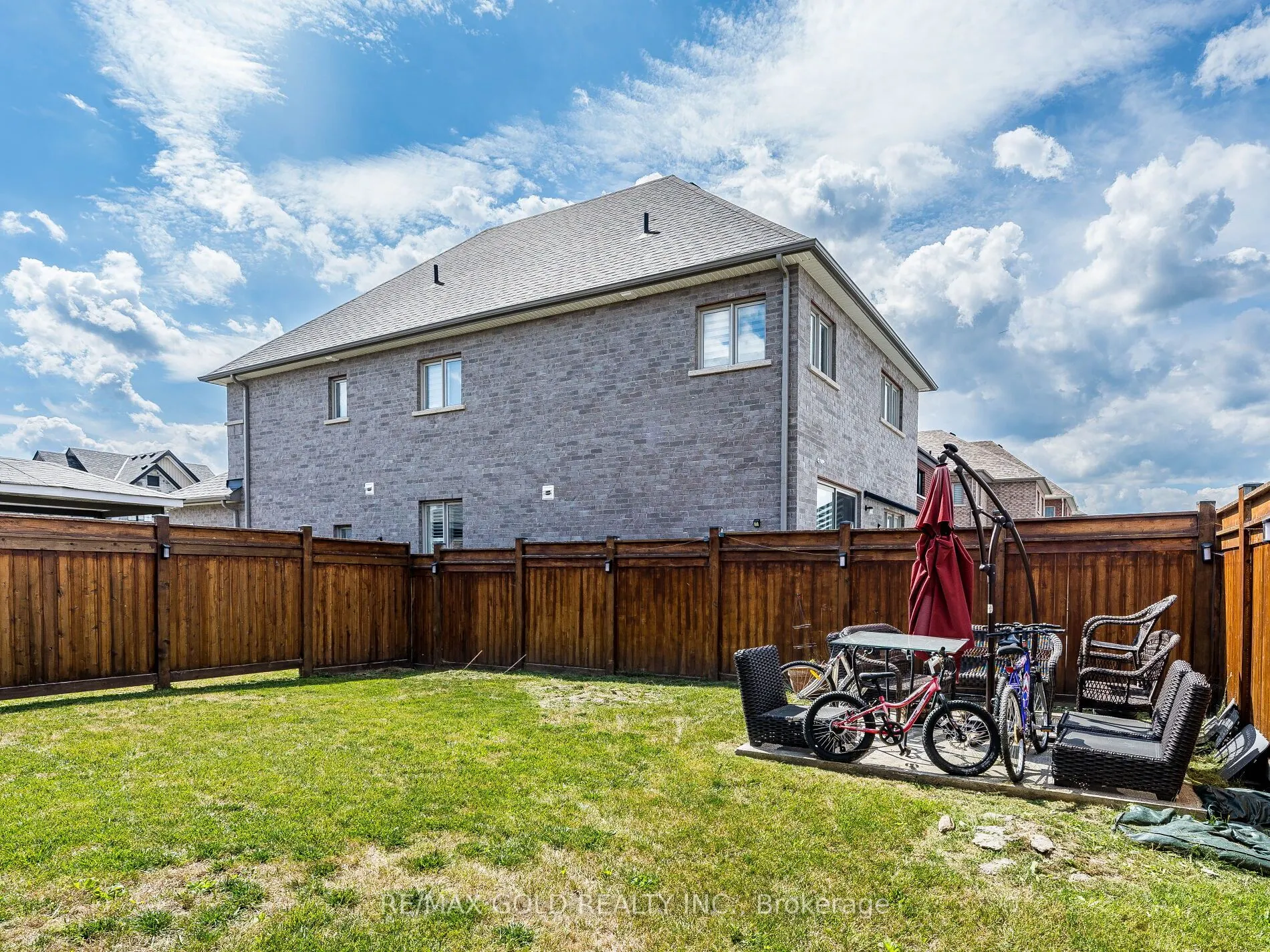 220 Eight Avenue