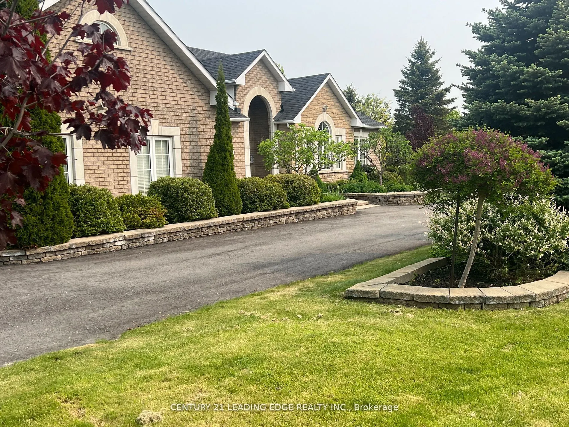 2 Deer Ridge Road