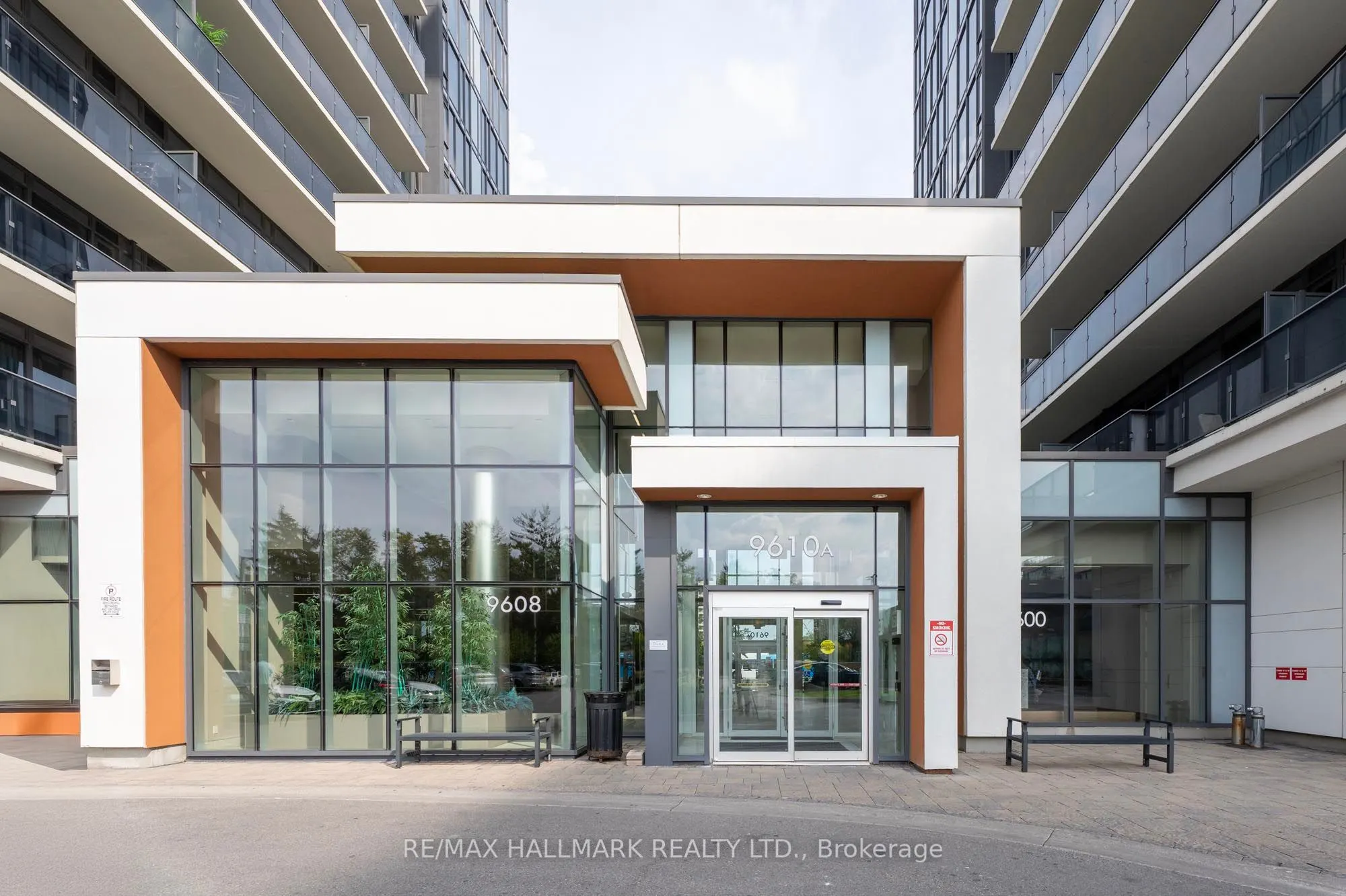 9608 Yonge Street, #1609A