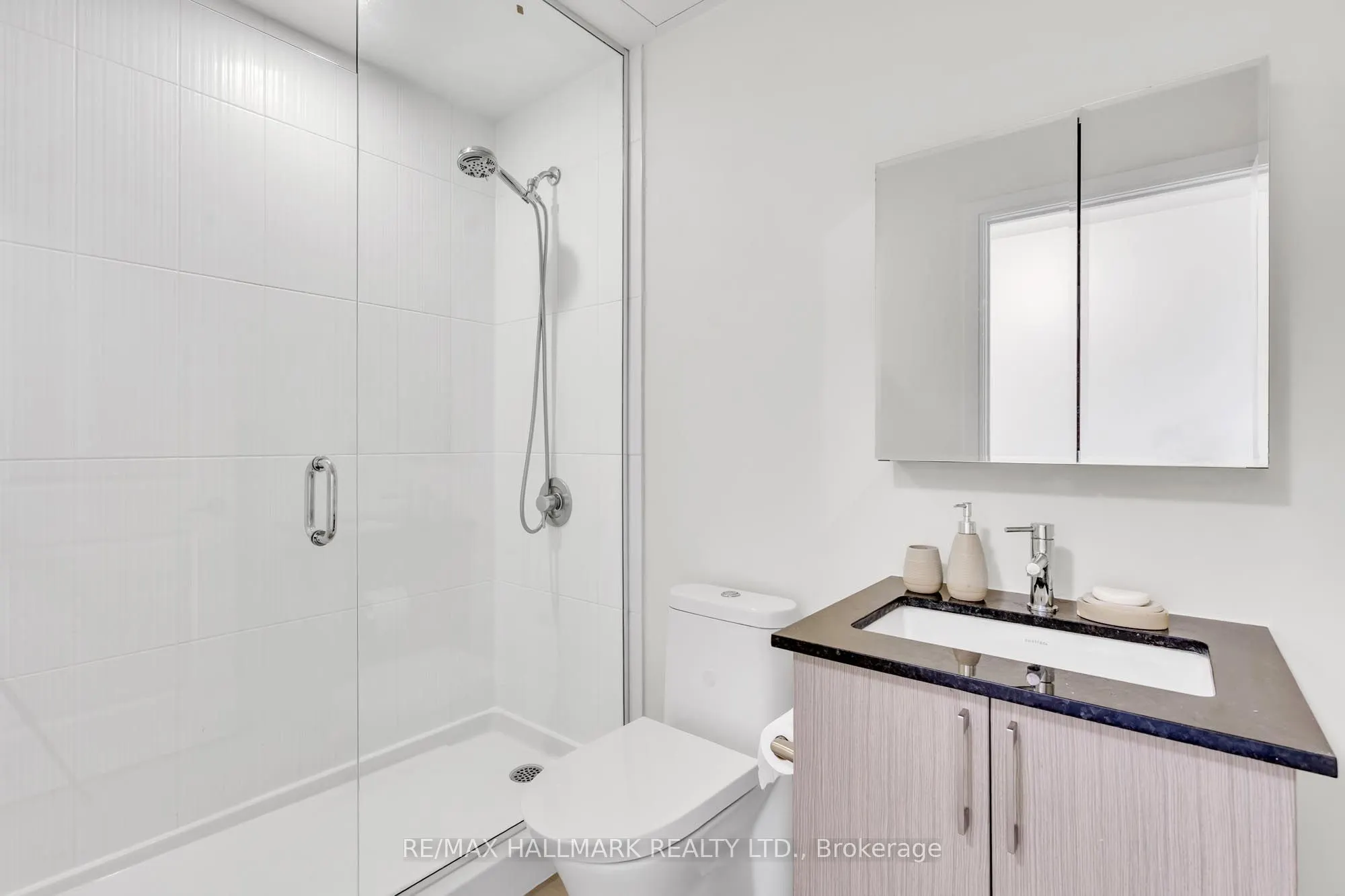 9608 Yonge Street, #1609A