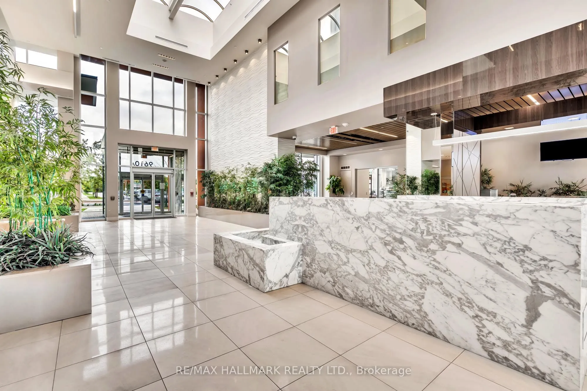 9608 Yonge Street, #1609A