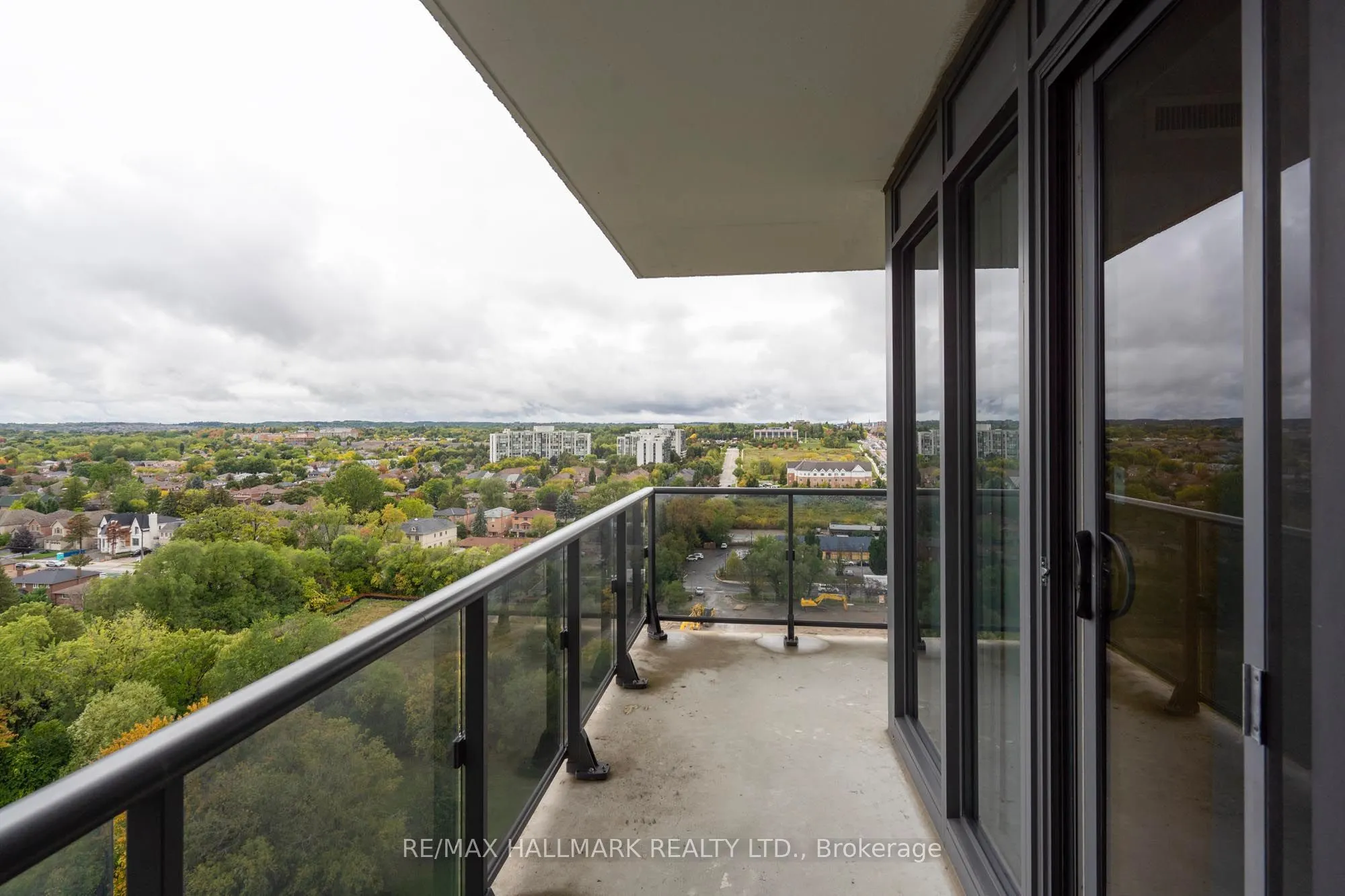 9608 Yonge Street, #1609A