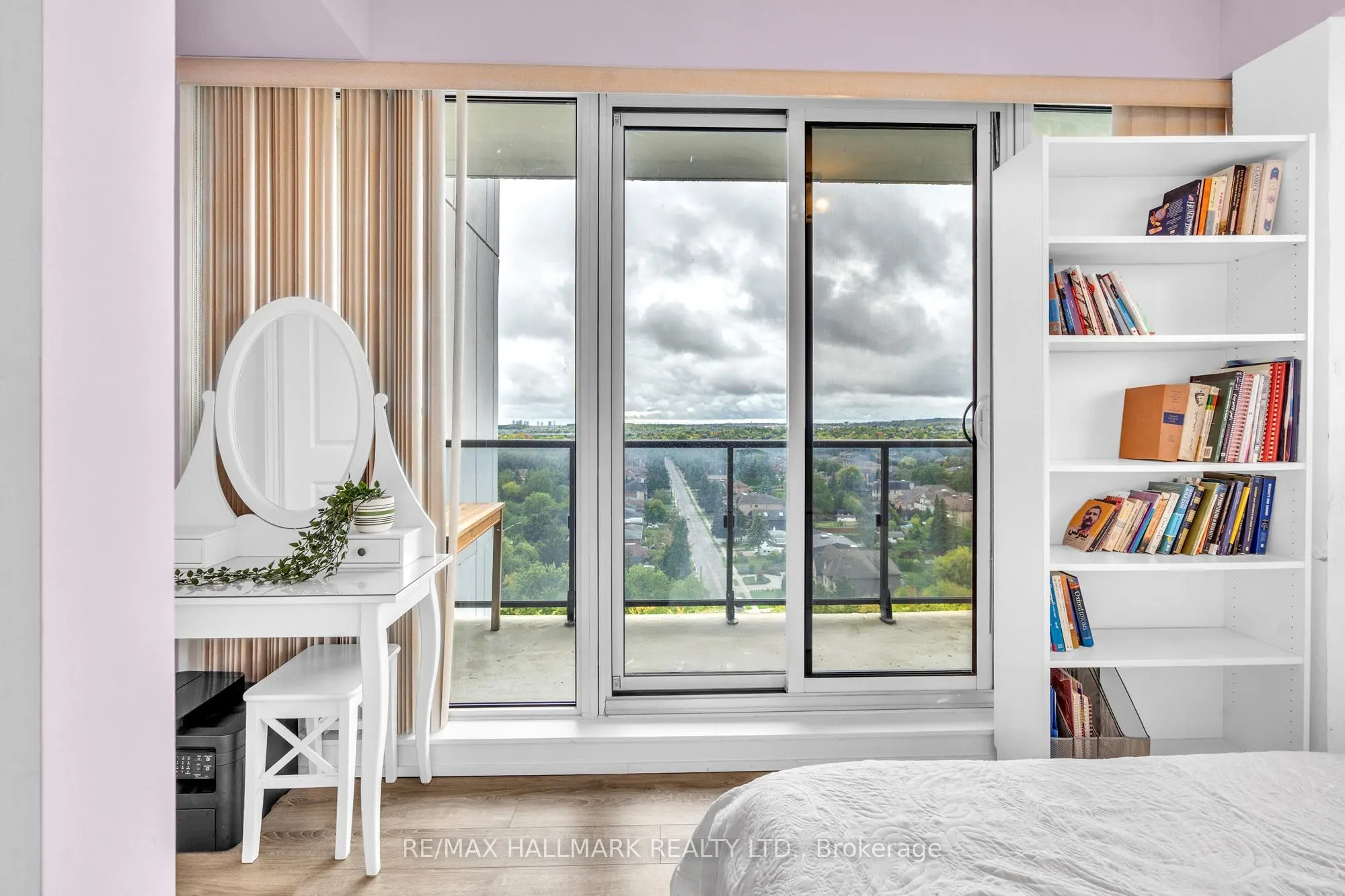 9608 Yonge Street, #1609A