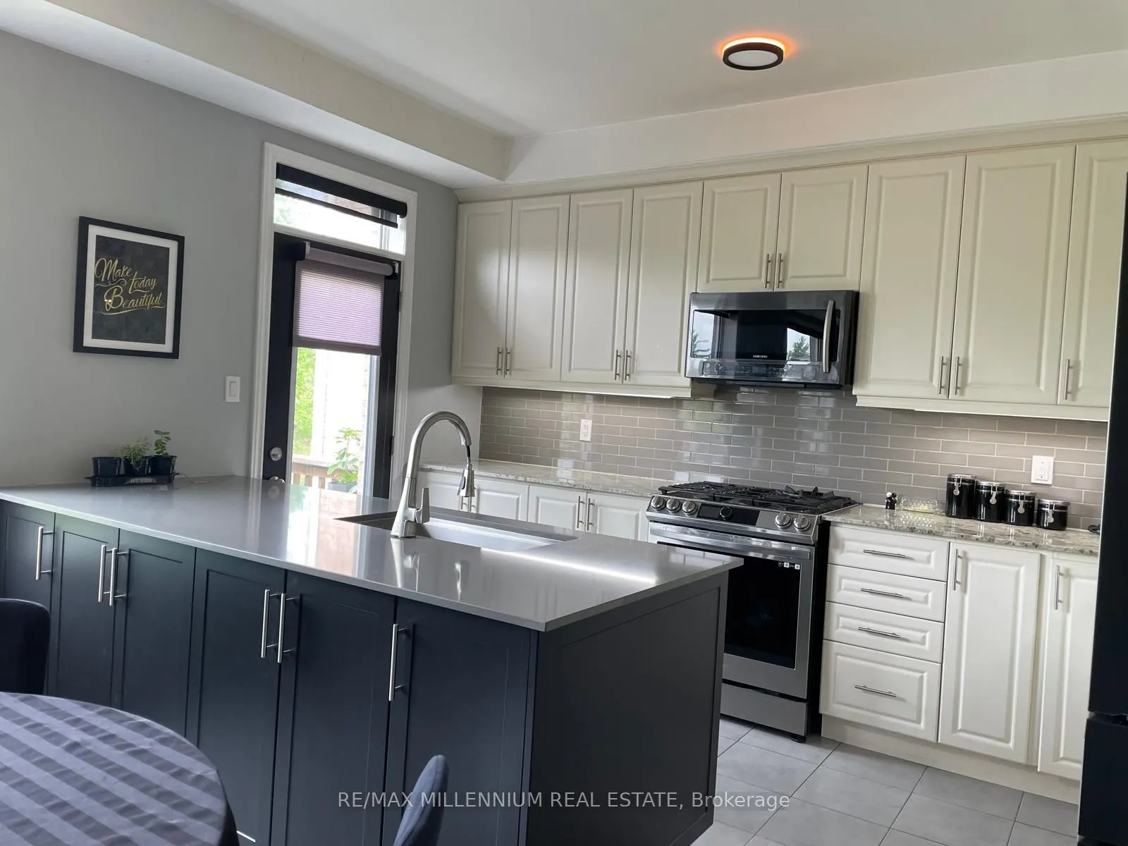 82 Lampkin Street W, #89/BARNETT
