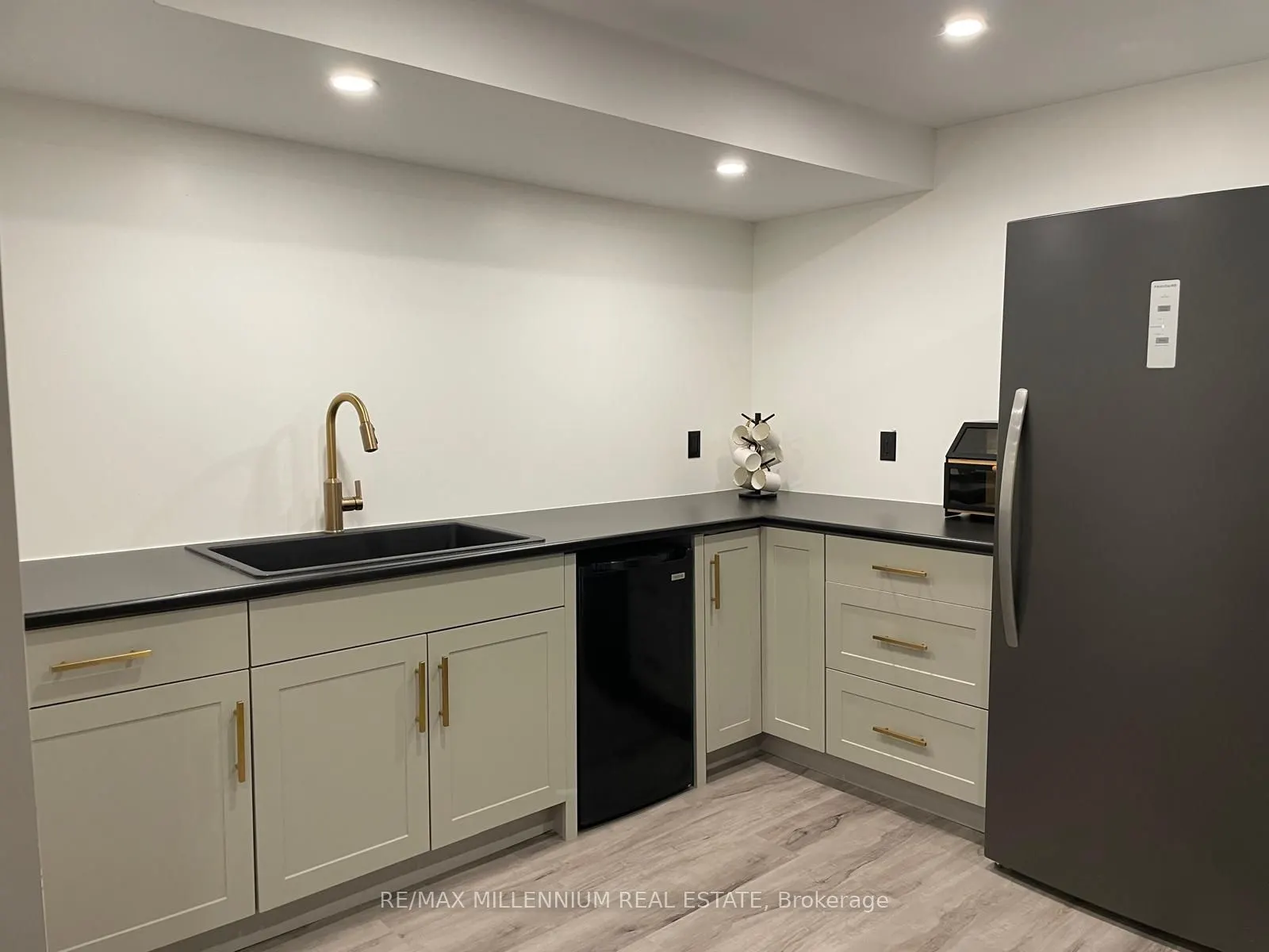 82 Lampkin Street W, #89/BARNETT