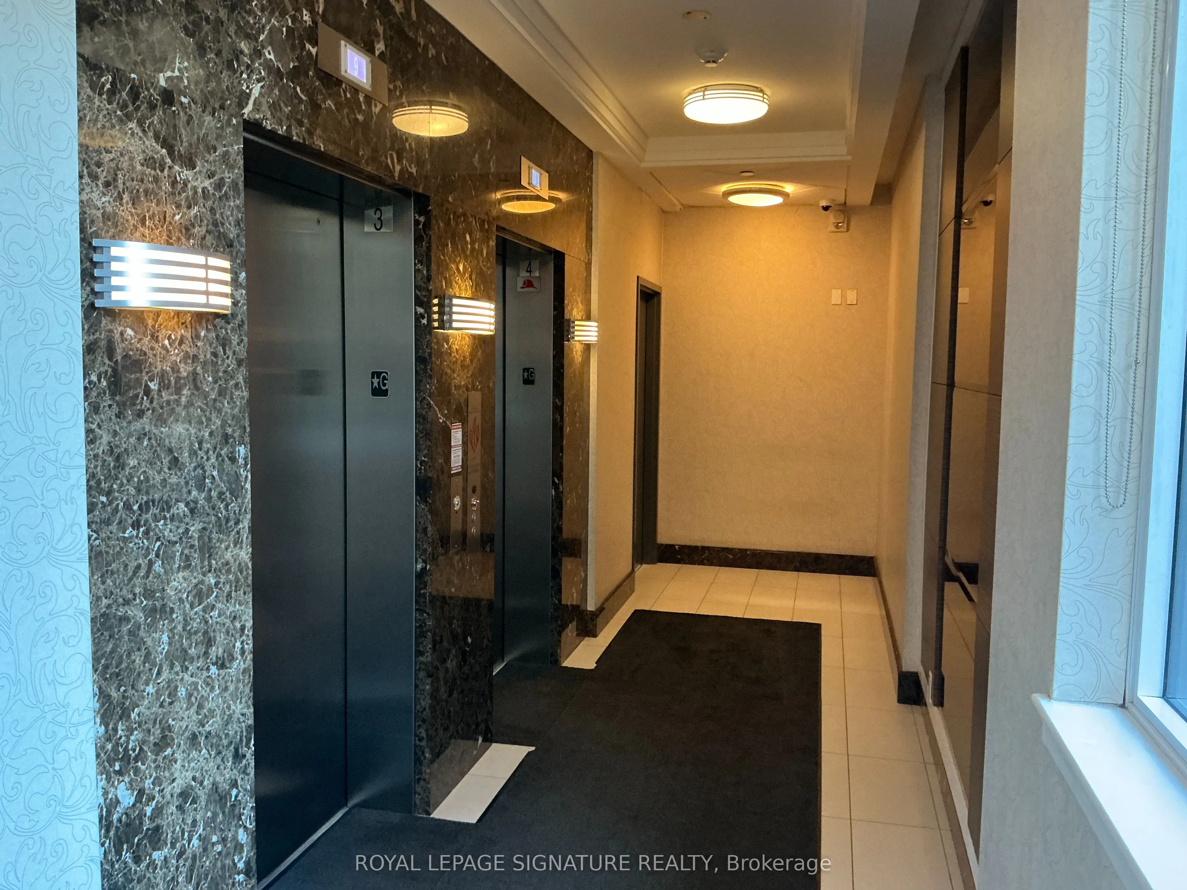 372 Hwy 7 E, #306