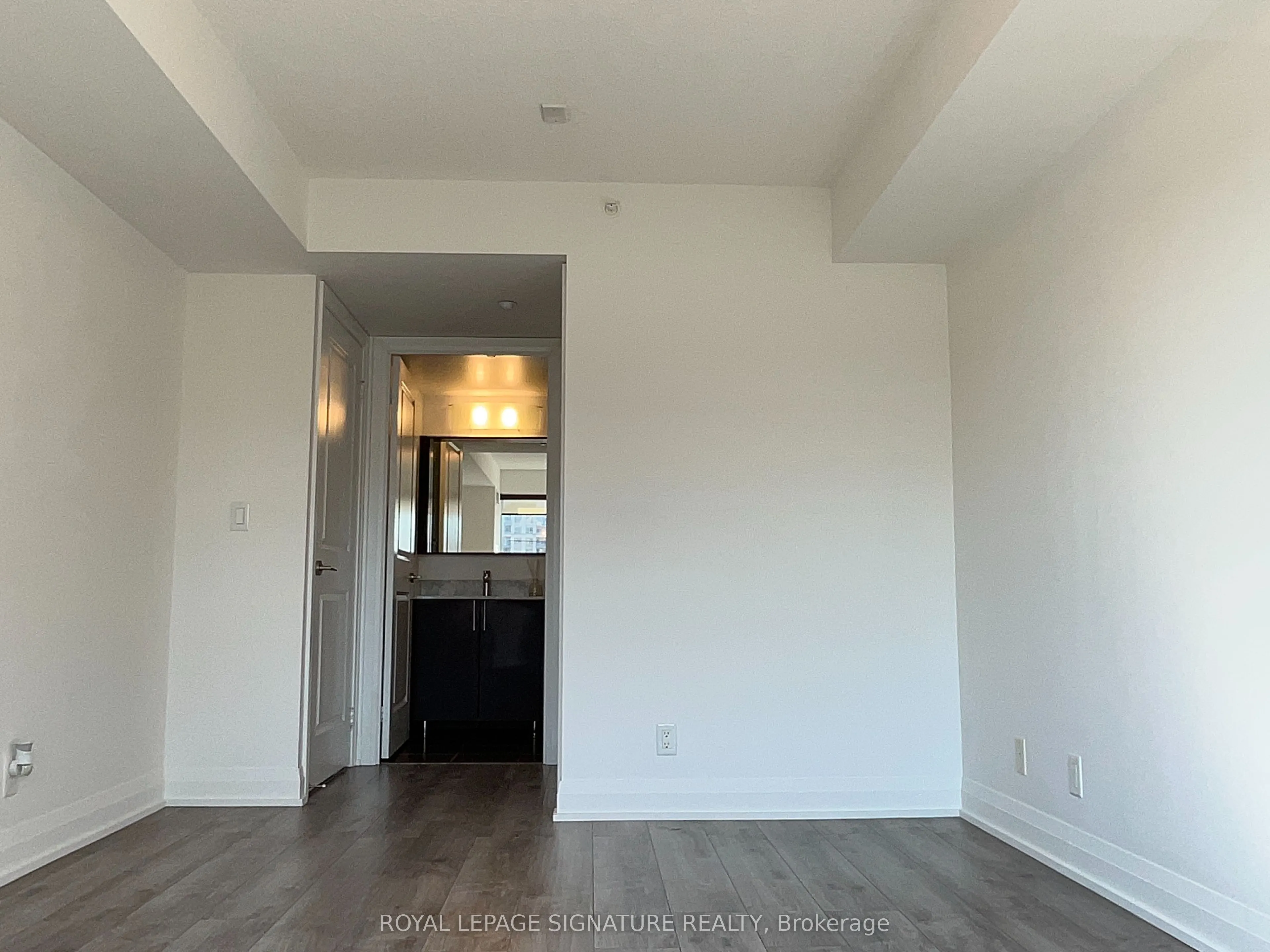 372 Hwy 7 E, #306