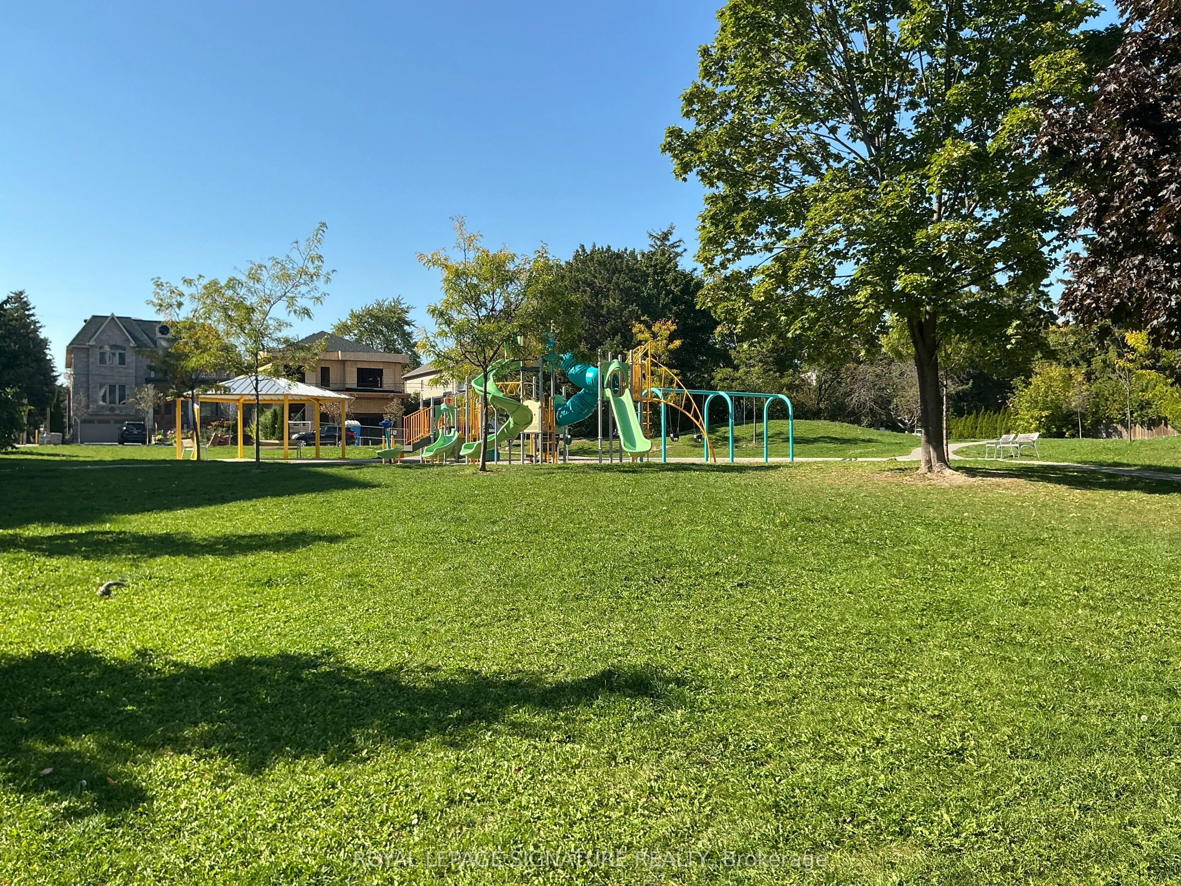 372 Hwy 7 E, #306