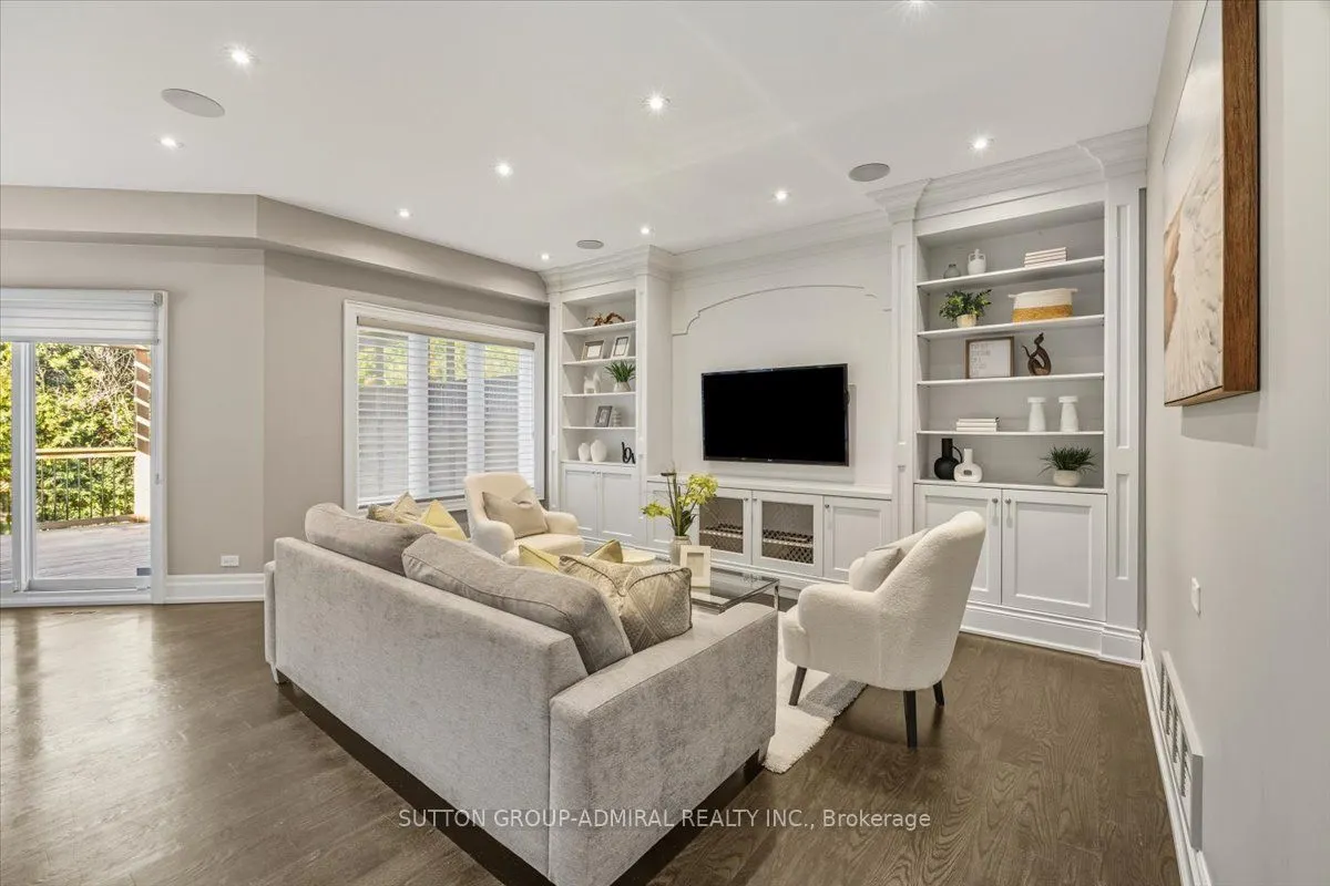 108 MacArthur Drive