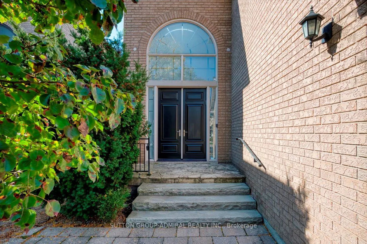 108 MacArthur Drive