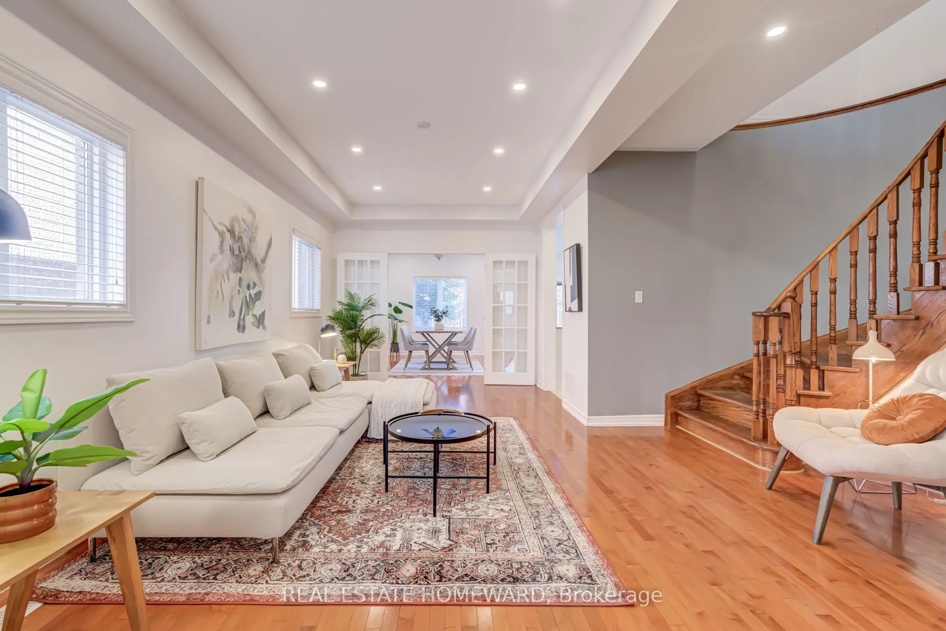 8 Ozner Crescent