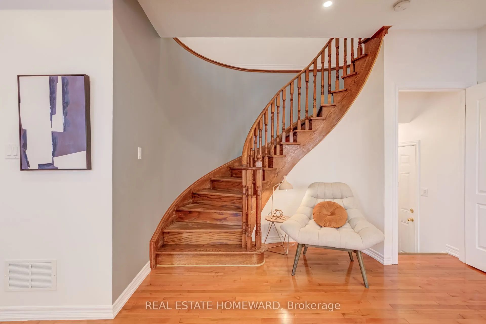 8 Ozner Crescent