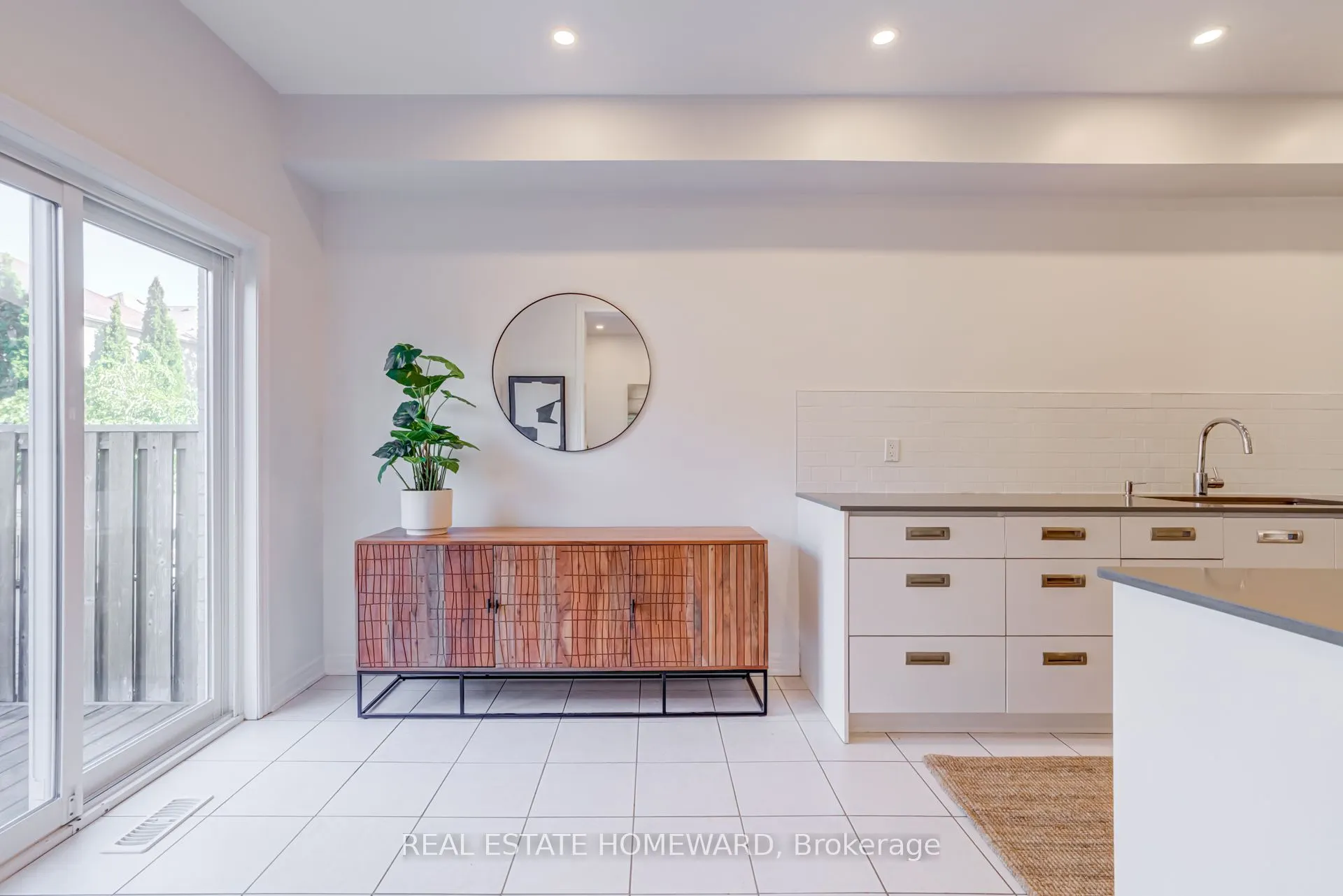 8 Ozner Crescent