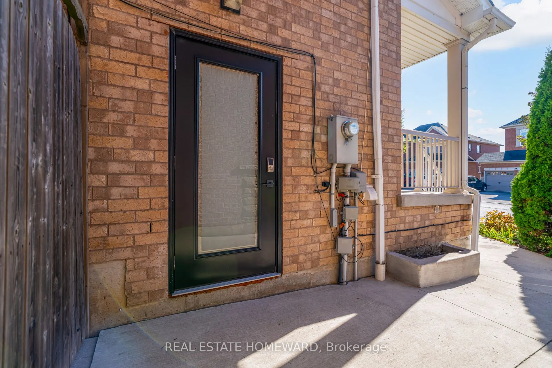 8 Ozner Crescent