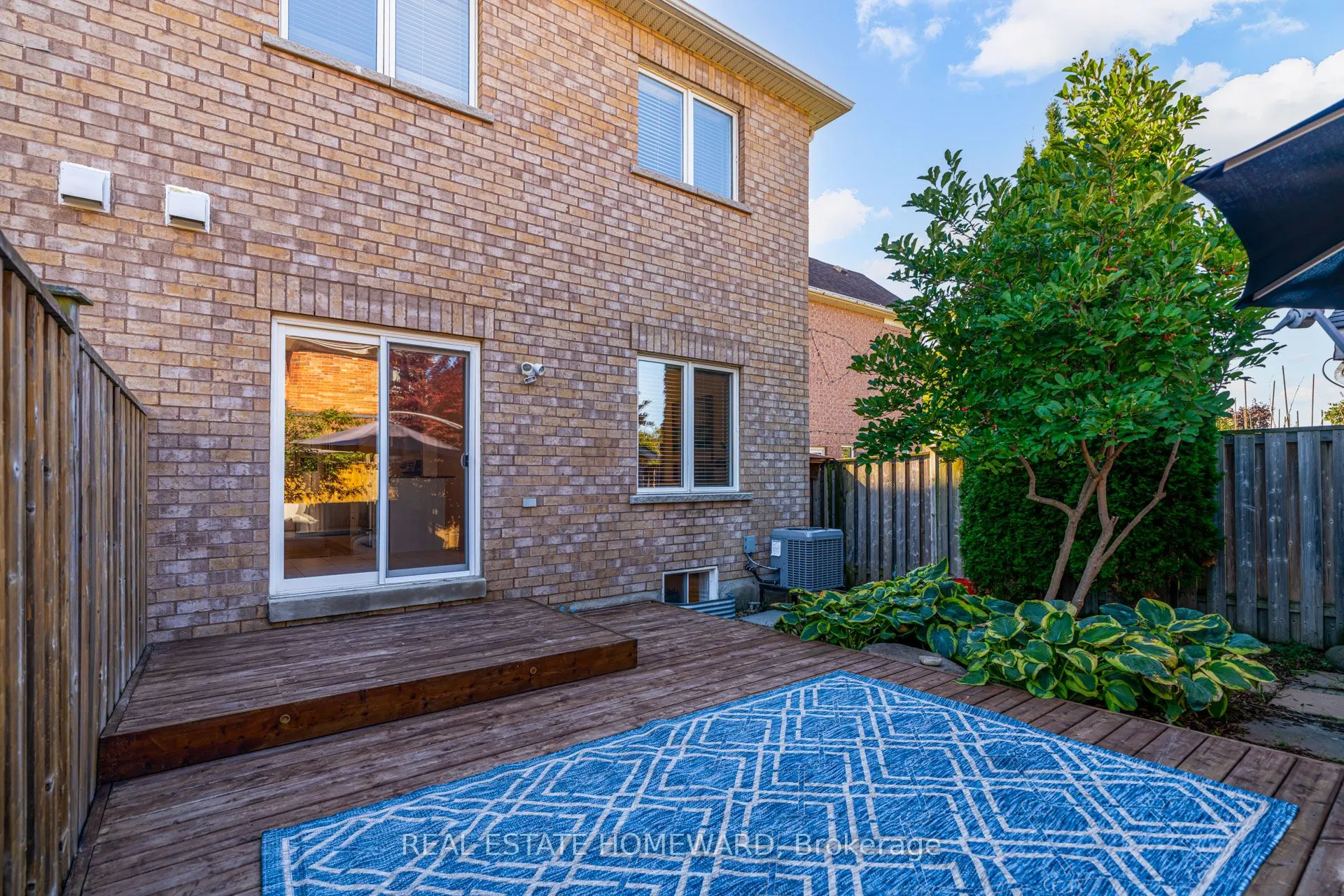 8 Ozner Crescent