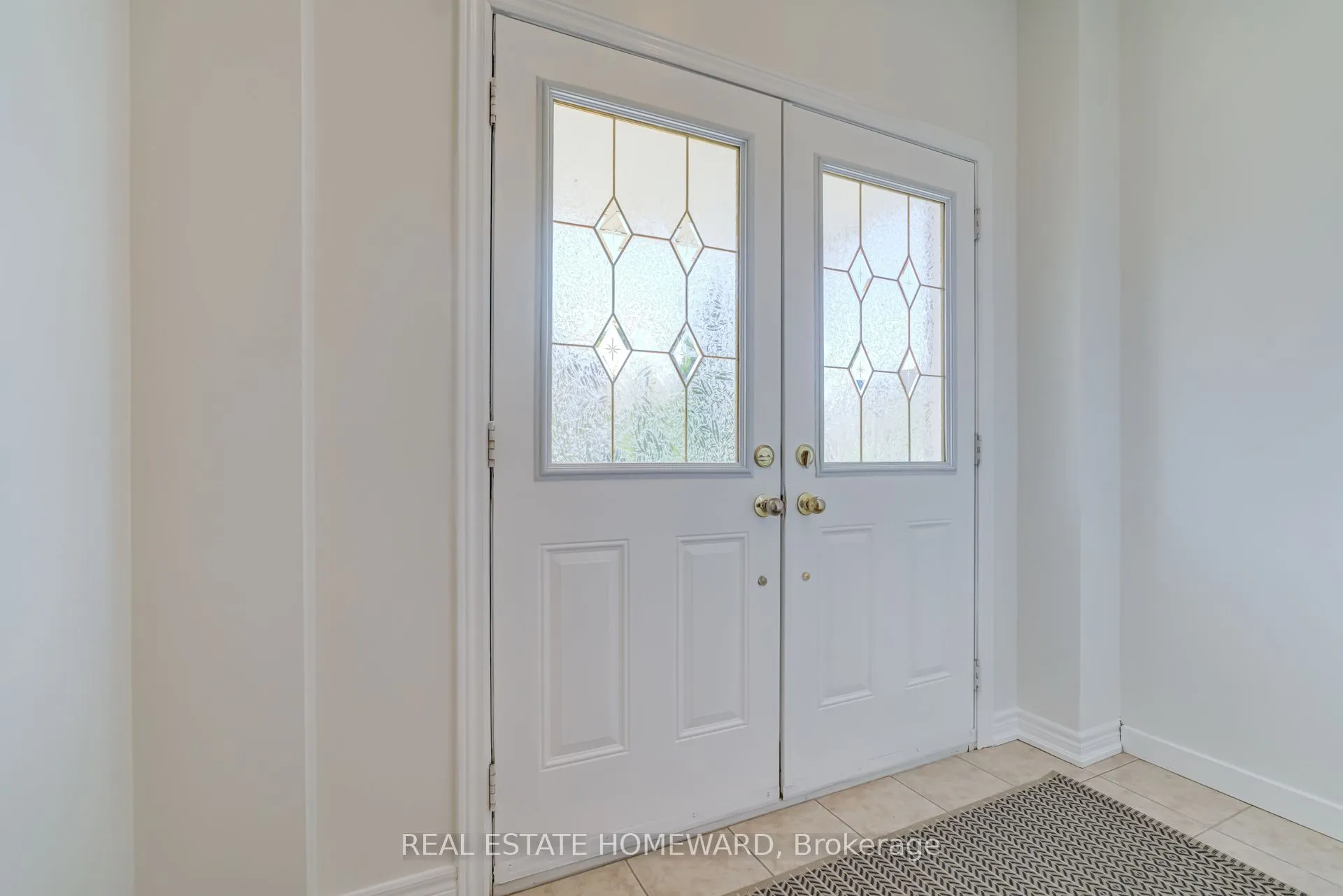 8 Ozner Crescent