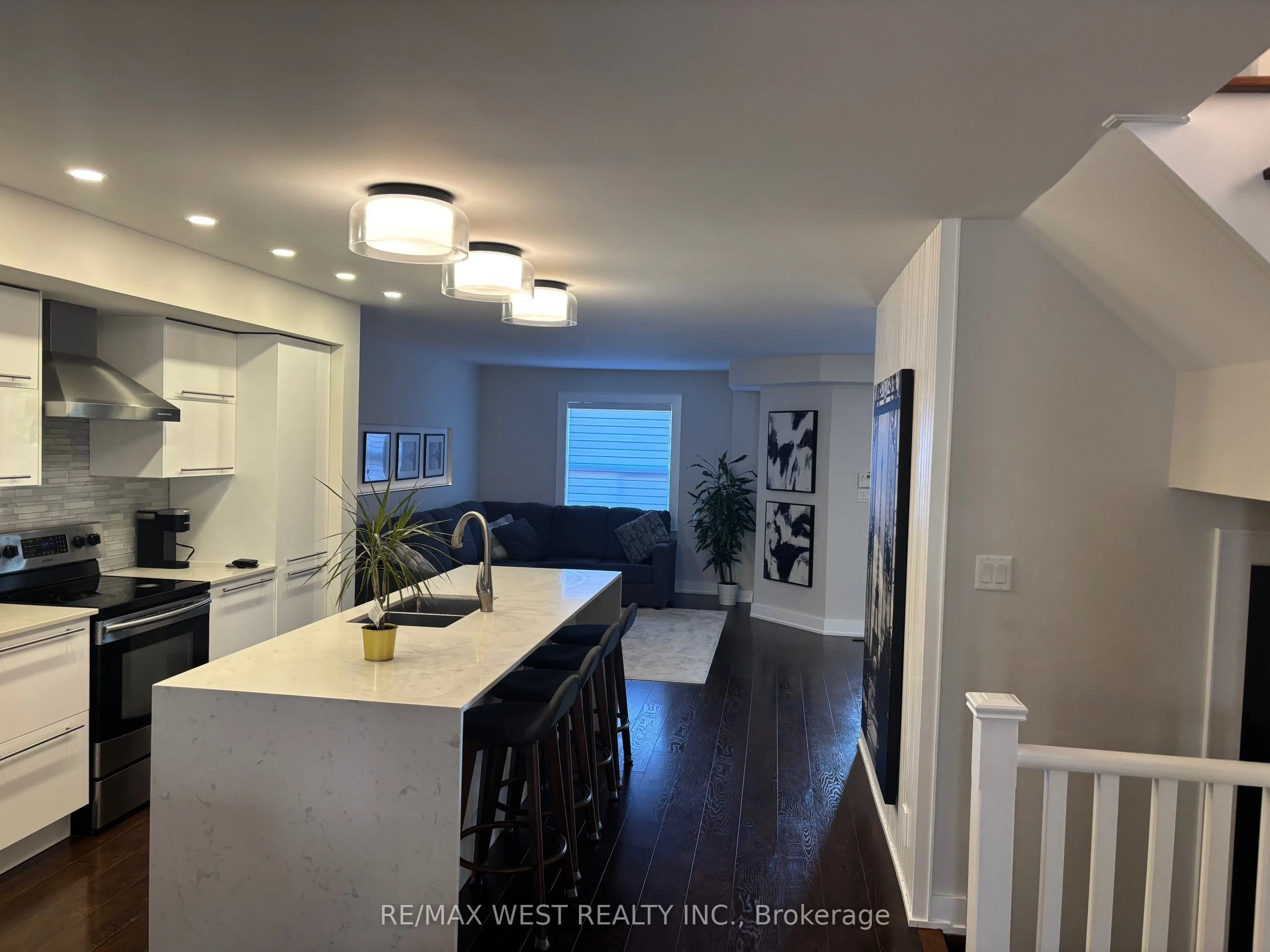 10 Villa Antica Drive