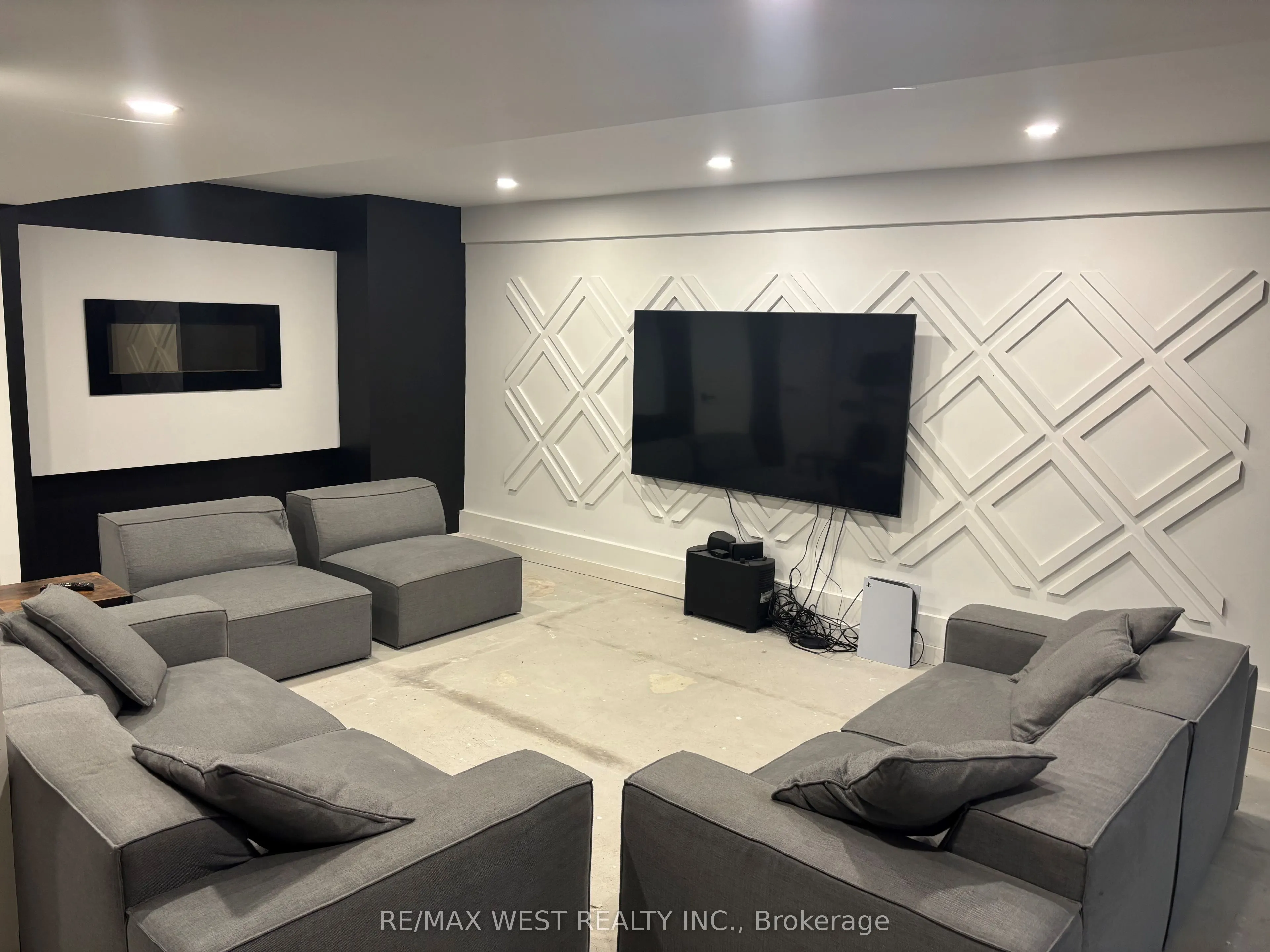 10 Villa Antica Drive