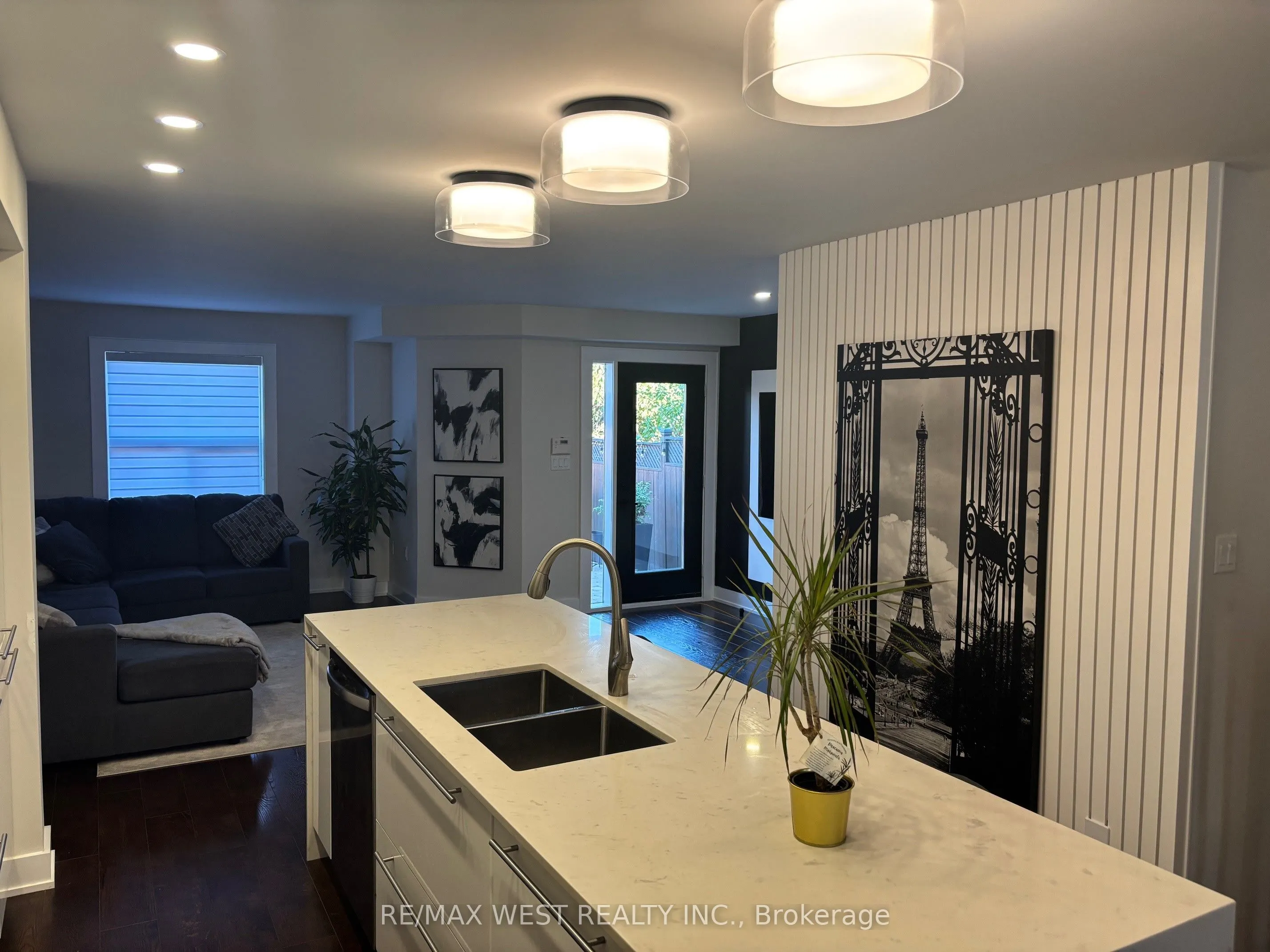10 Villa Antica Drive
