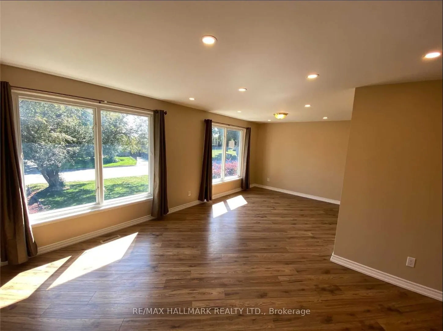 331 Roywood Crescent, #MAIN