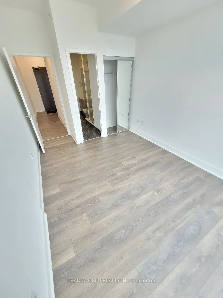 2916 Highway 7 Road, #3608