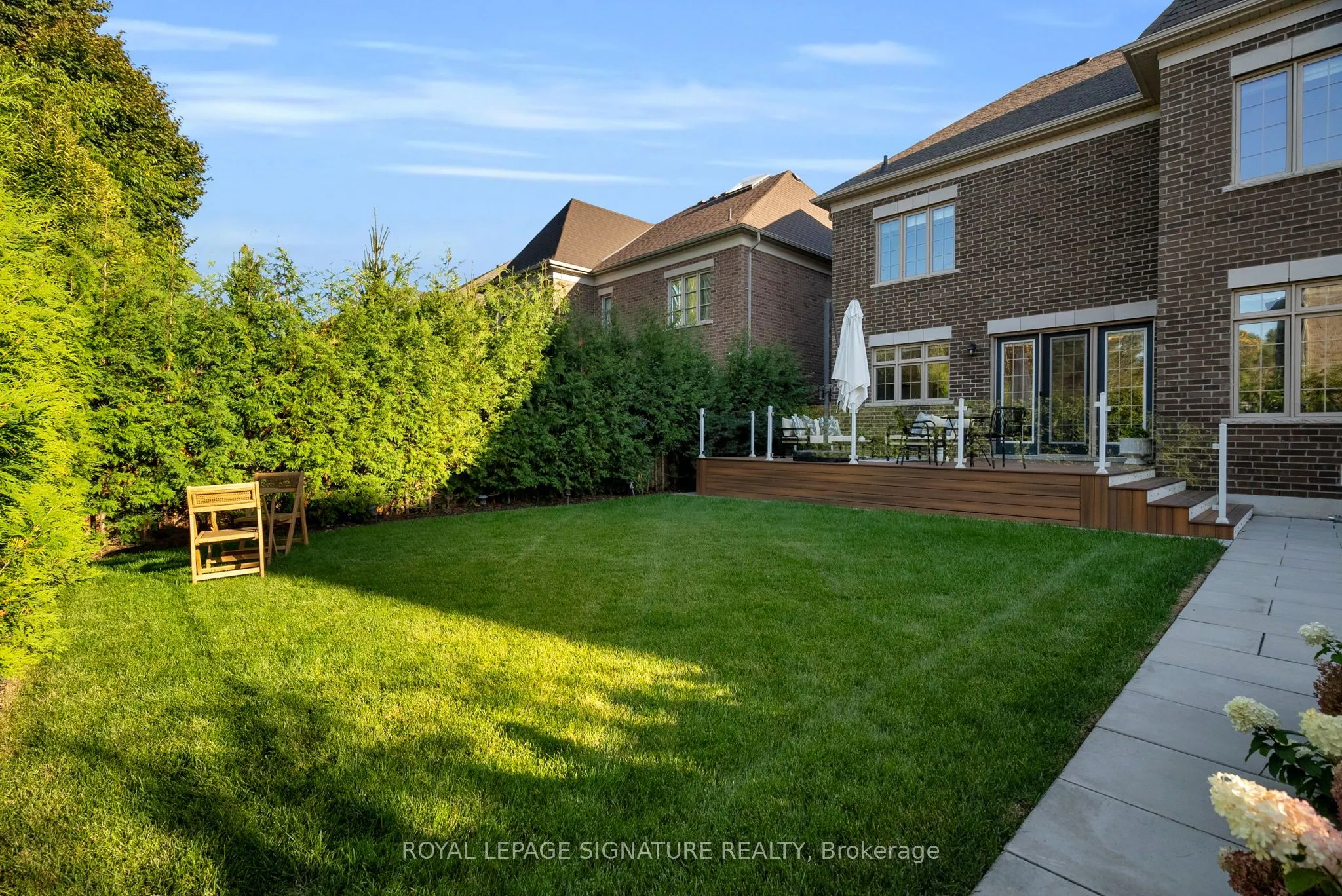 55 Glensteeple Trail