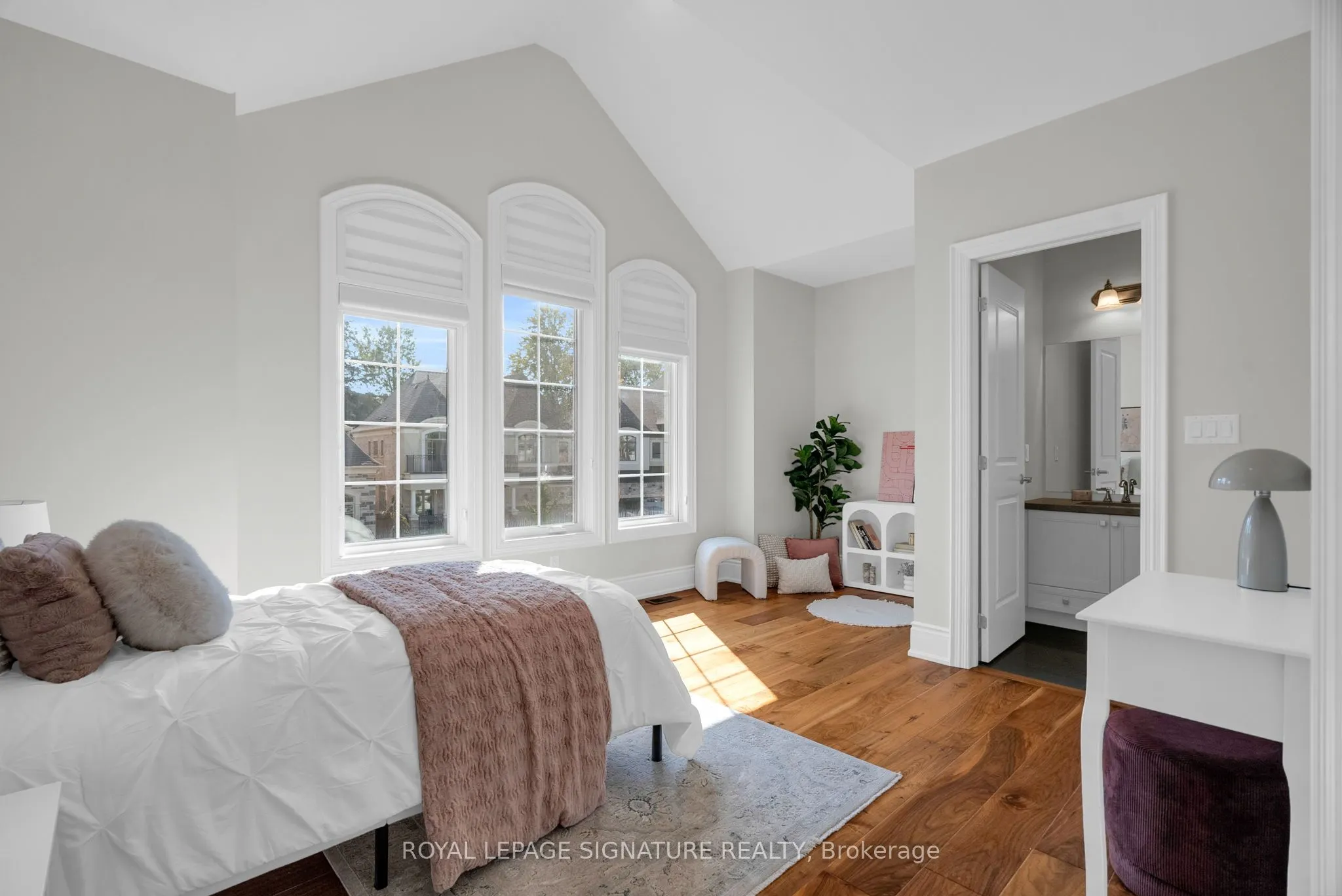 55 Glensteeple Trail