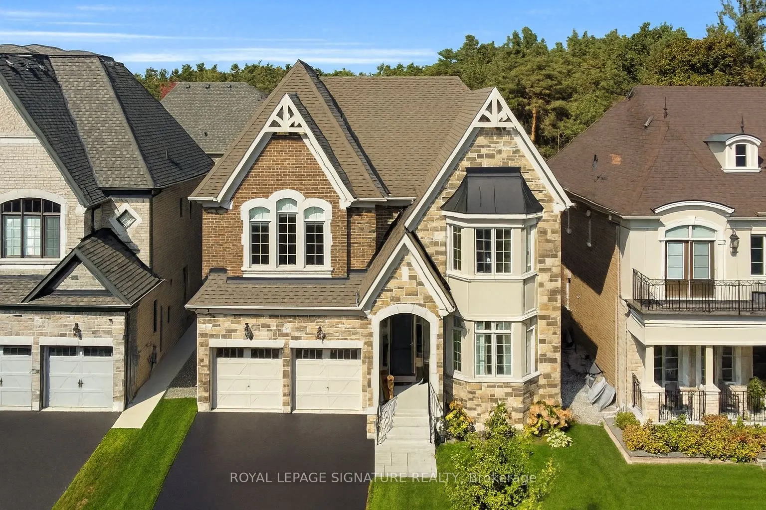 55 Glensteeple Trail