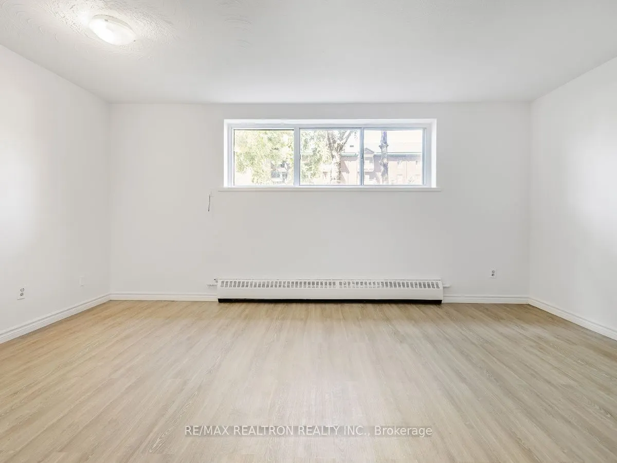 165 Colborne Avenue, #102