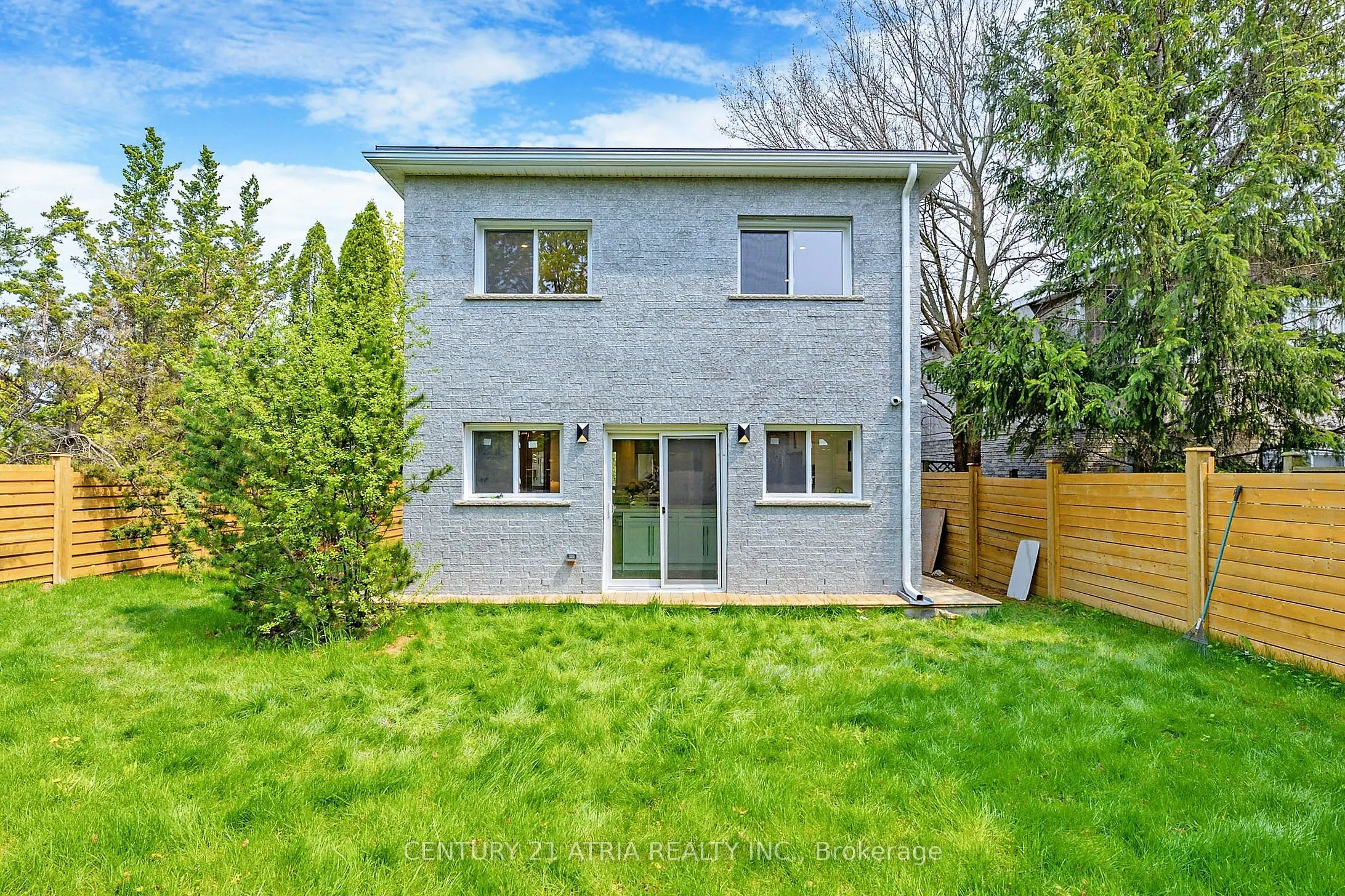 132 Kersey Crescent