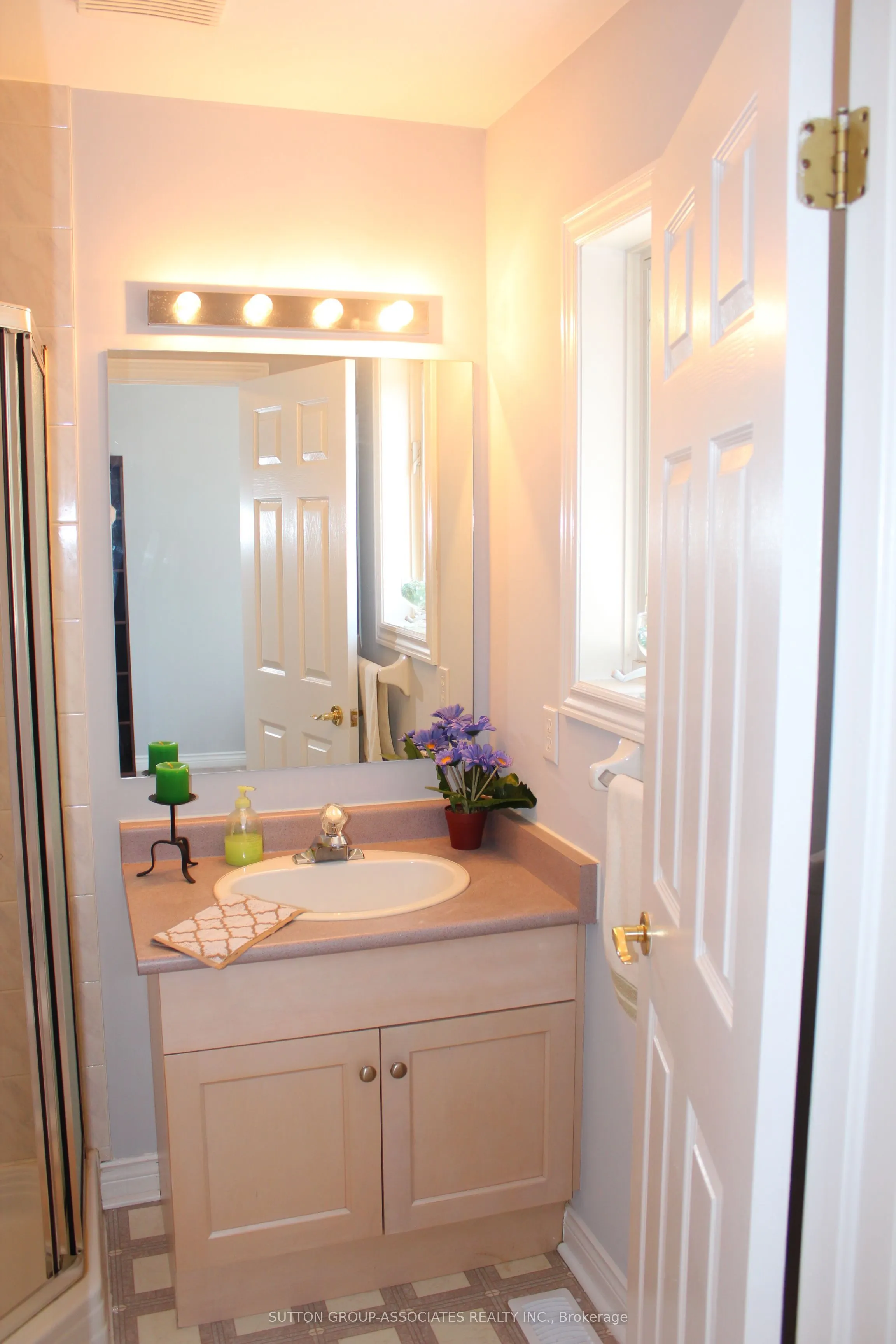 13 Sunset Boulevard, #7