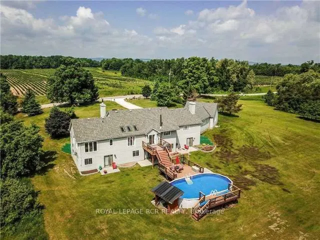 7425 Concession 2 Road