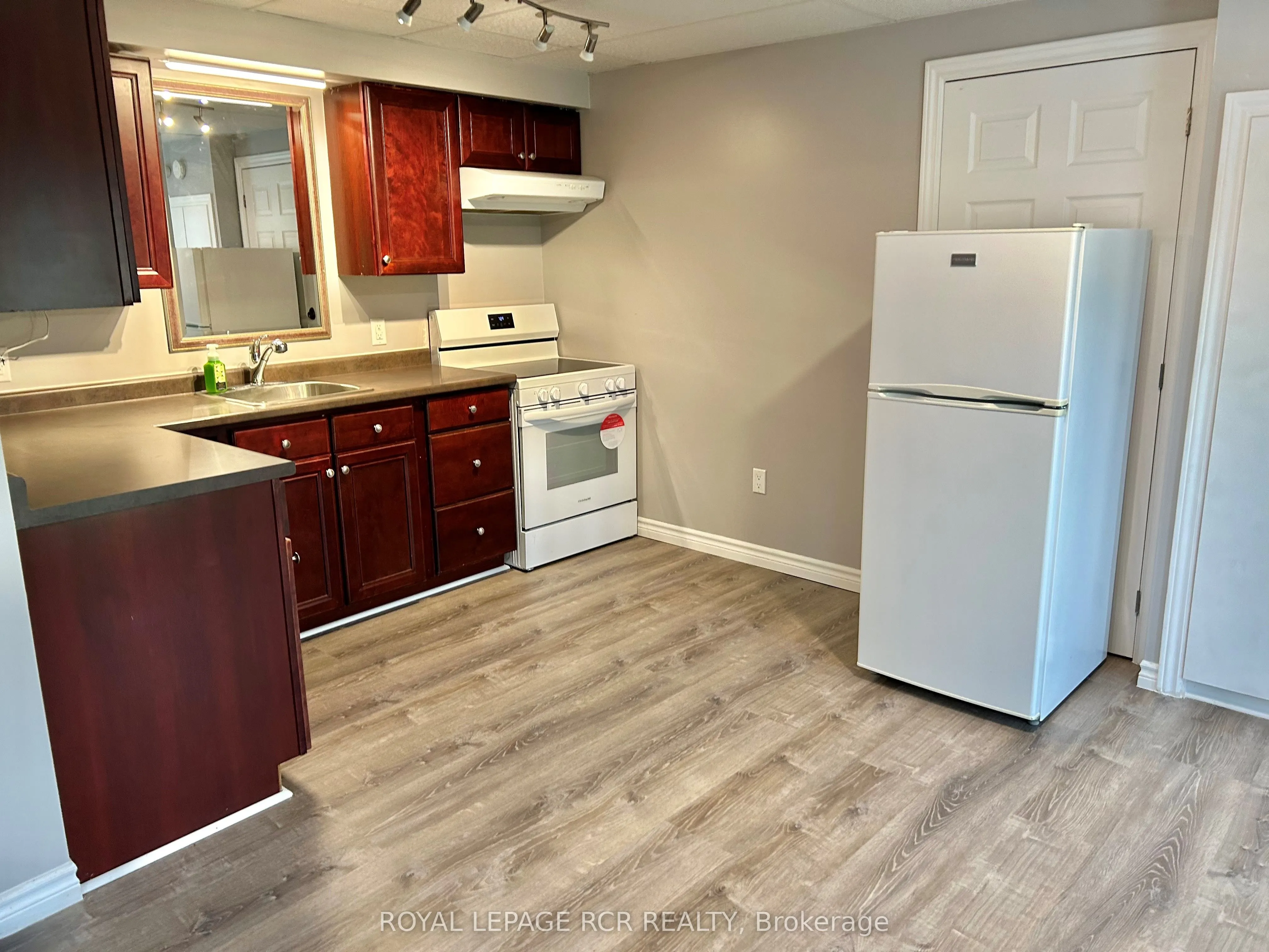 7425 Concession 2 Road