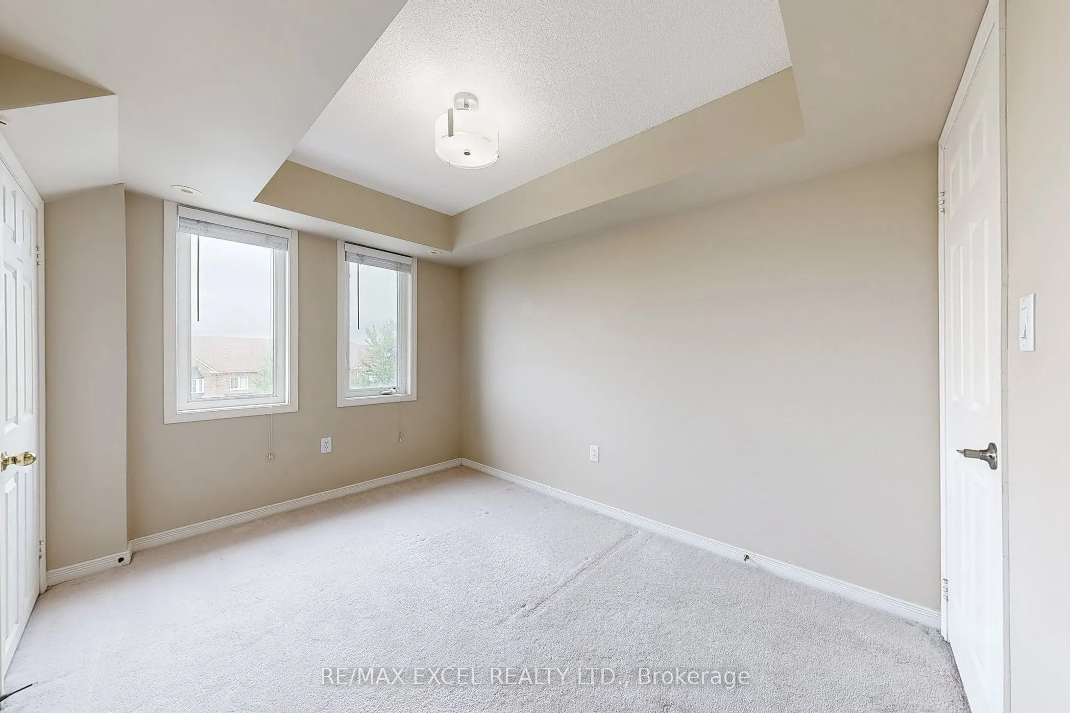 2173 Bur Oak Avenue, #52