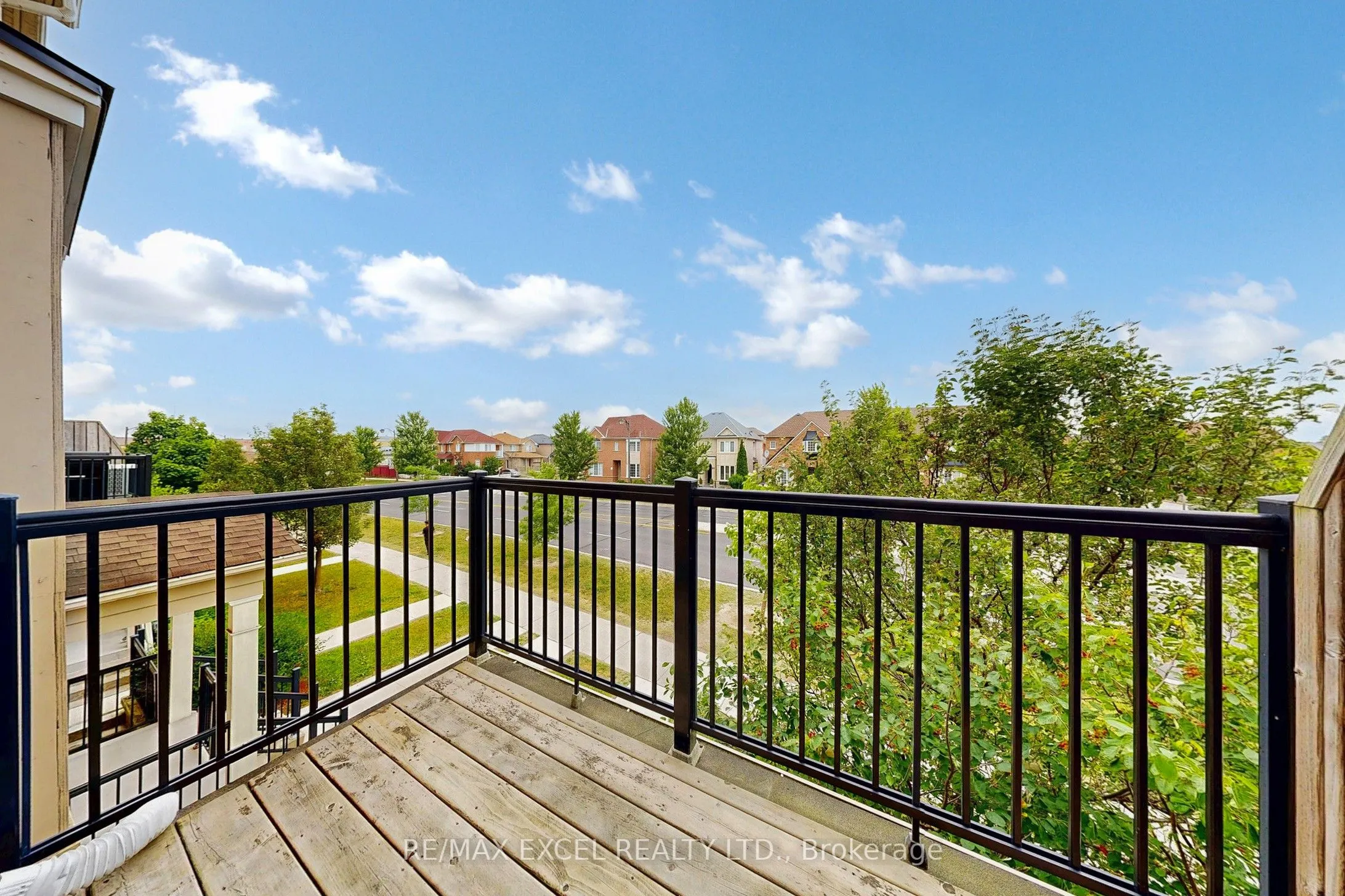 2173 Bur Oak Avenue, #52