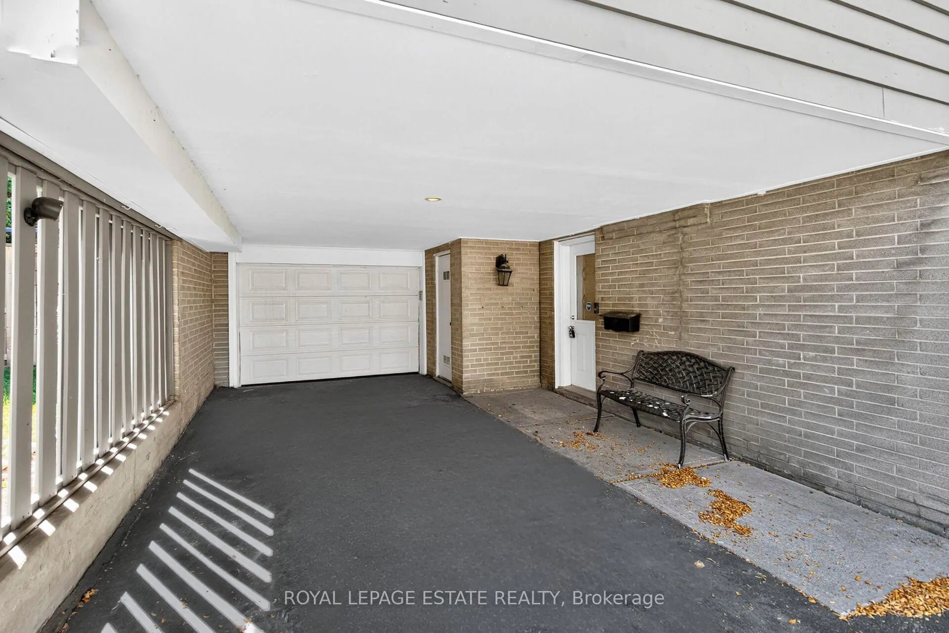 166 Kenvale Court